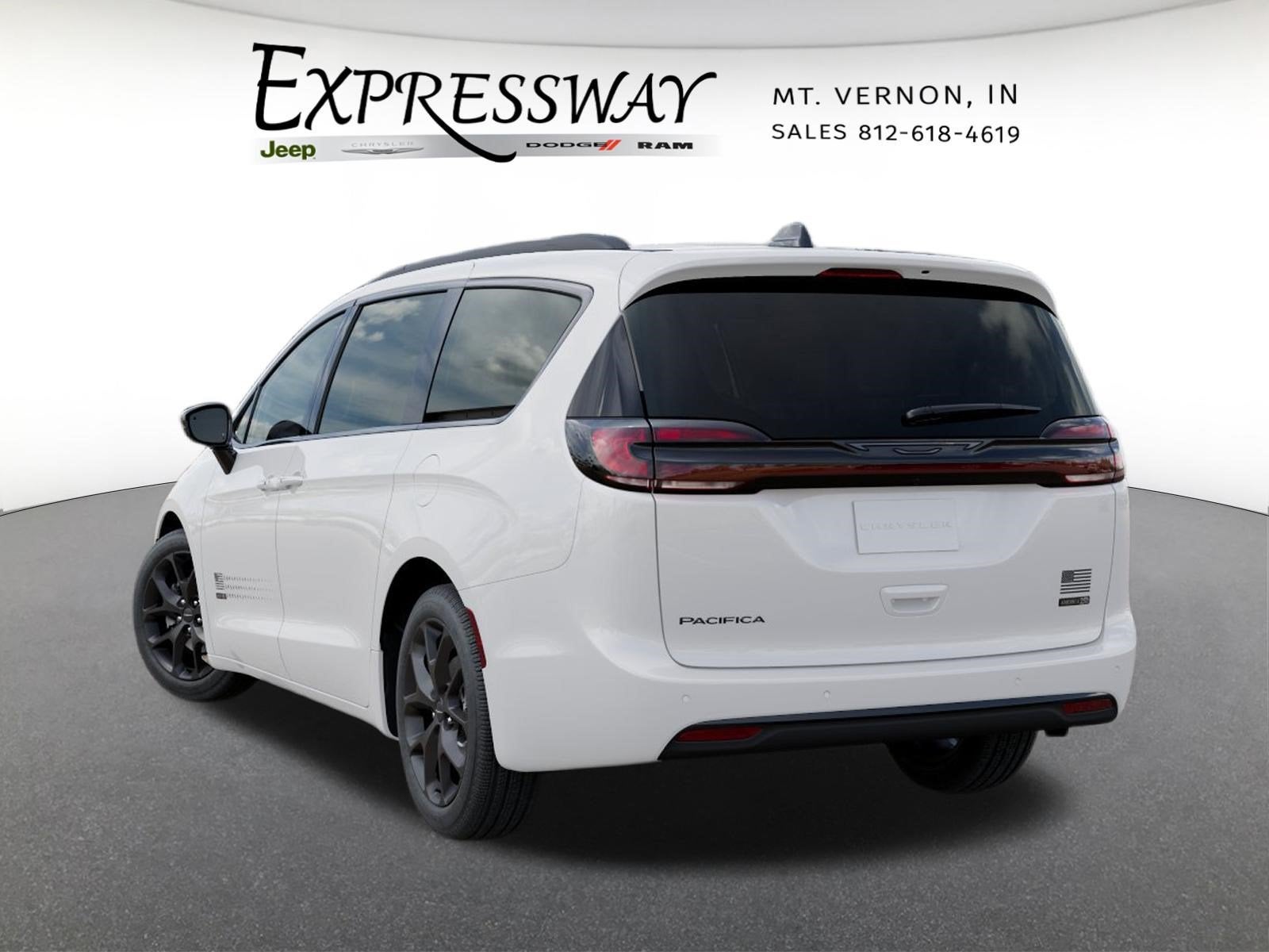 2027 Chrysler Pacifica Select