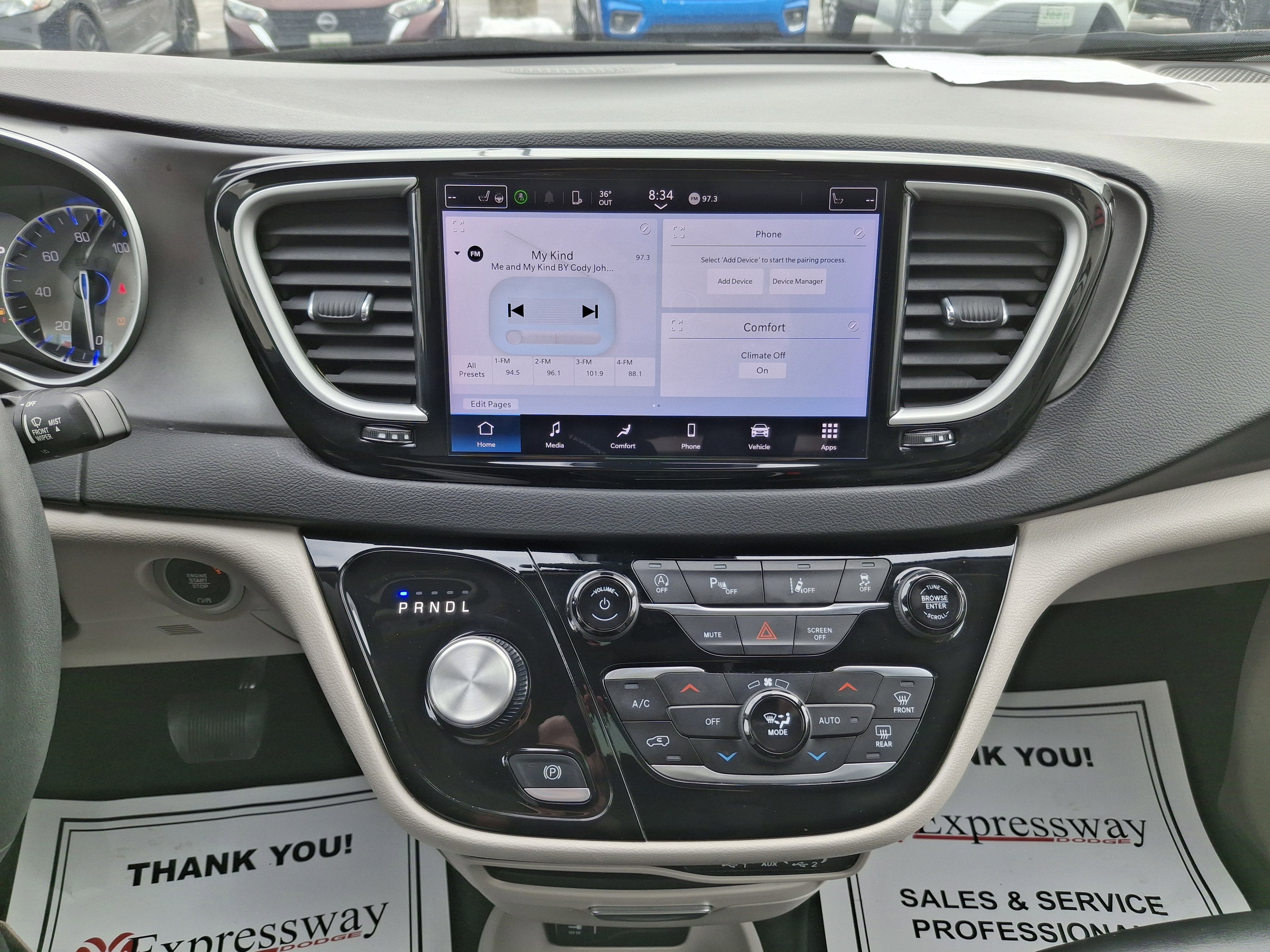 2024 Chrysler Pacifica Touring L