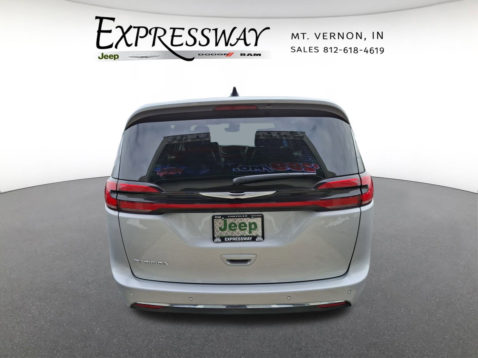 2024 Chrysler Pacifica Touring L