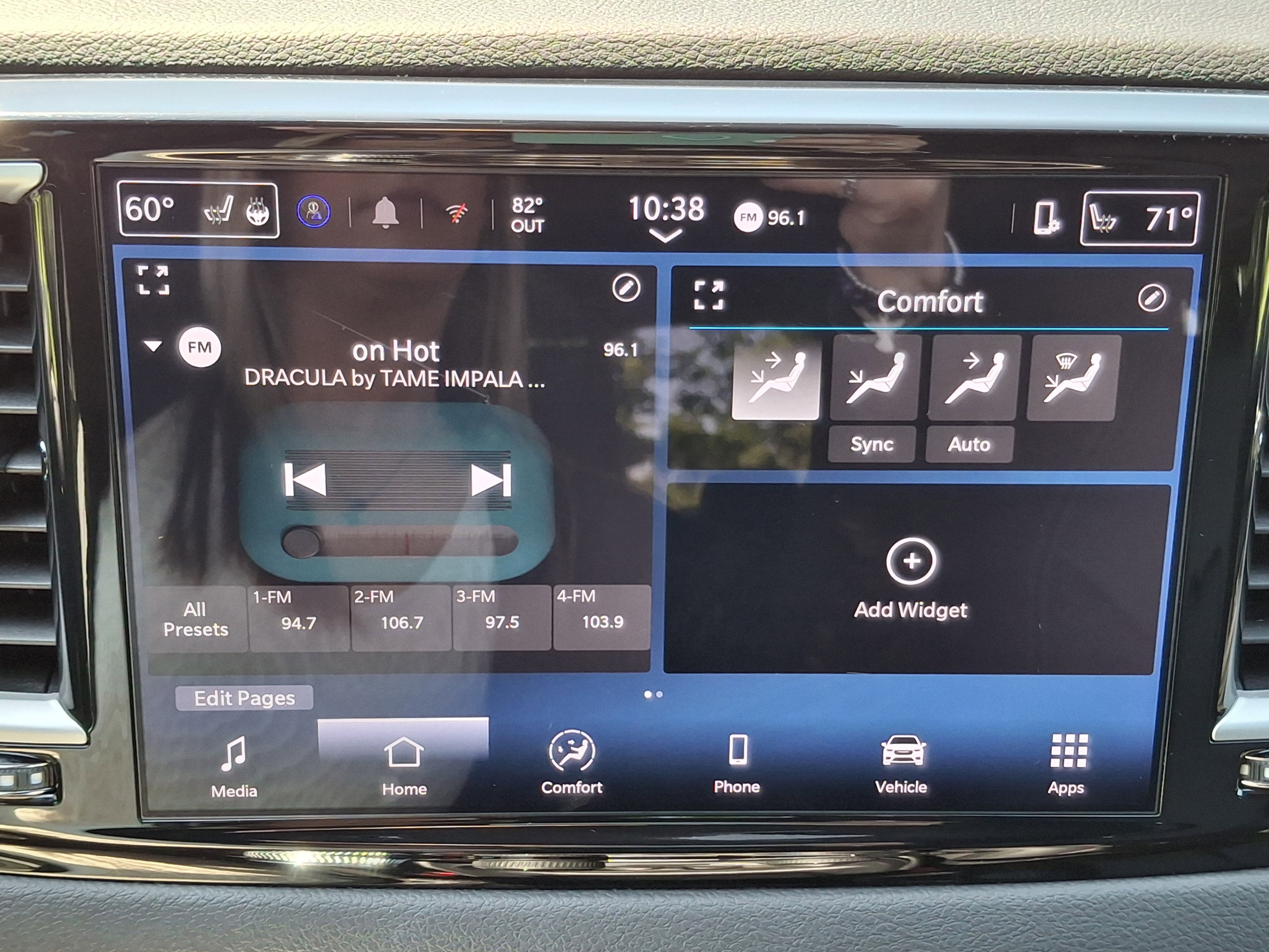 2025 Chrysler Pacifica Select