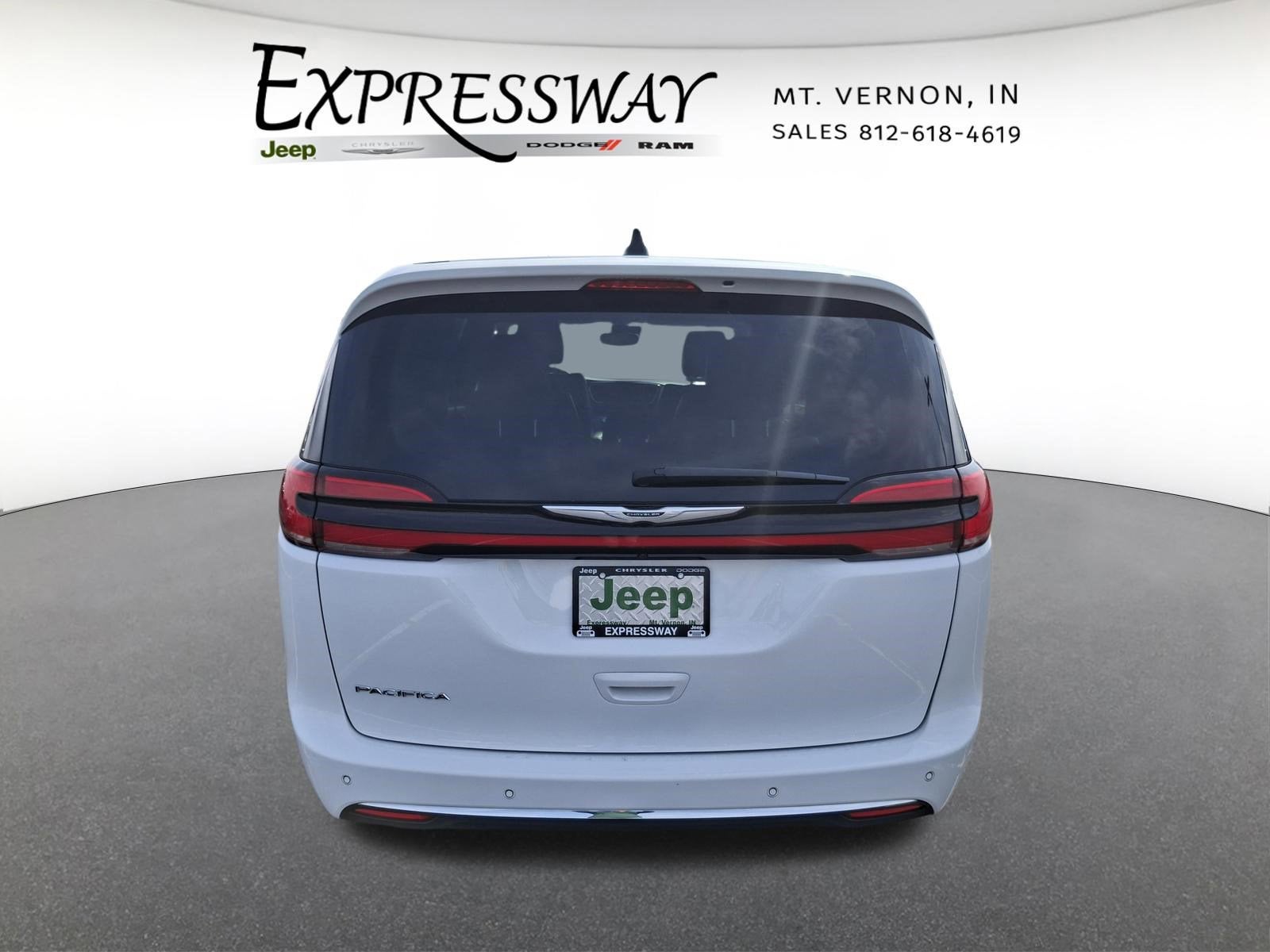 2024 Chrysler Pacifica Touring L