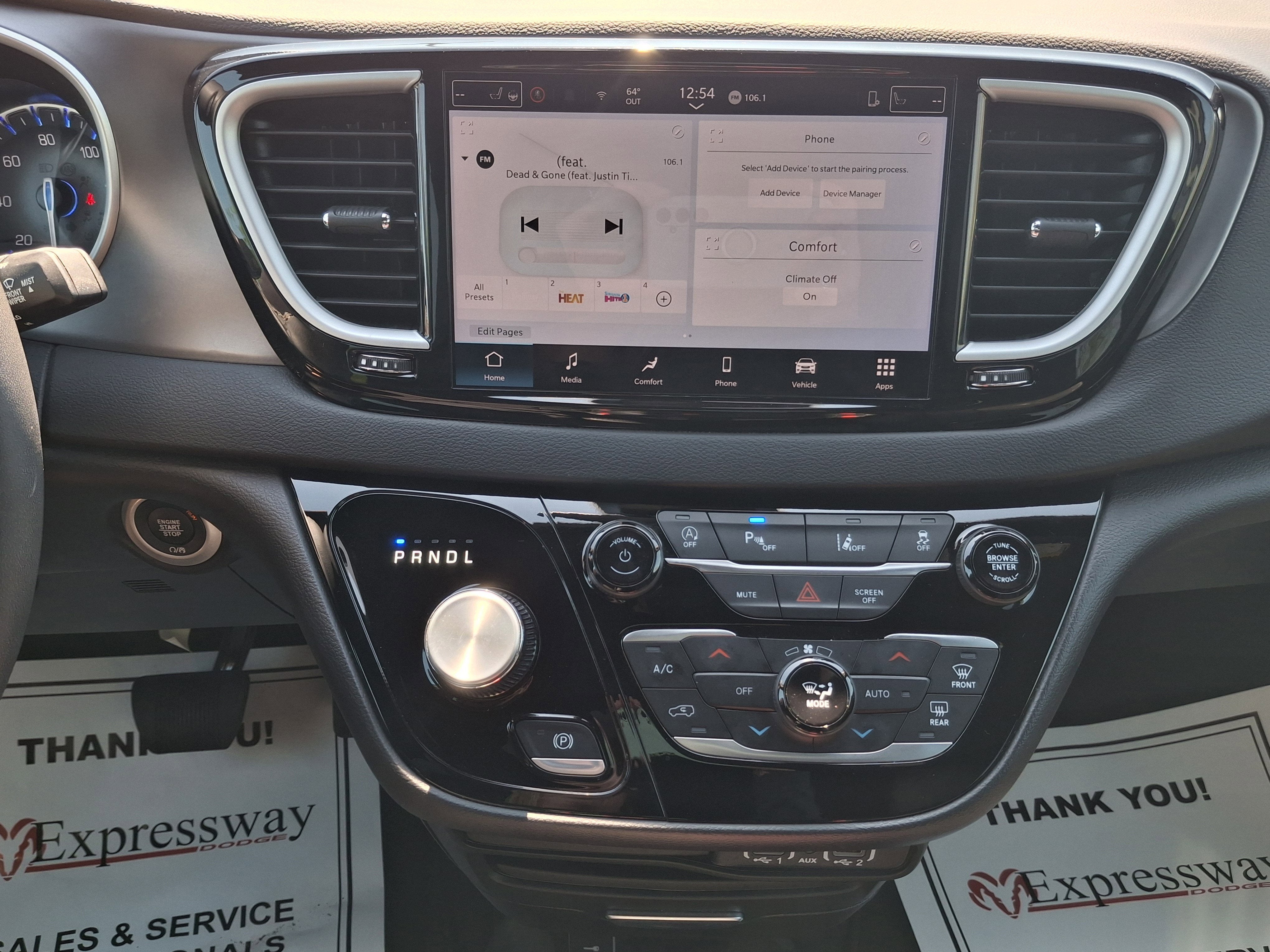 2025 Chrysler Pacifica Select