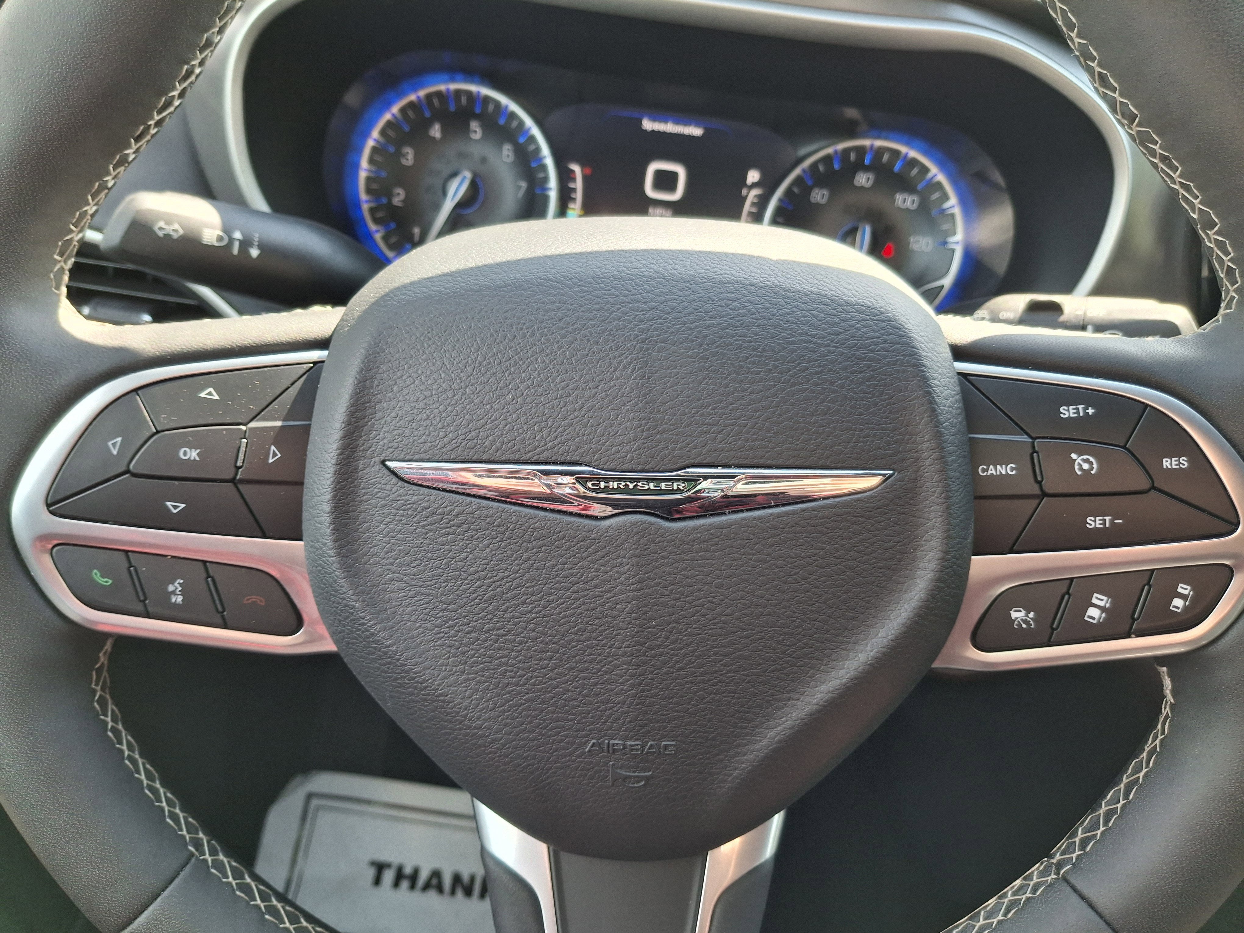 2025 Chrysler Pacifica Select