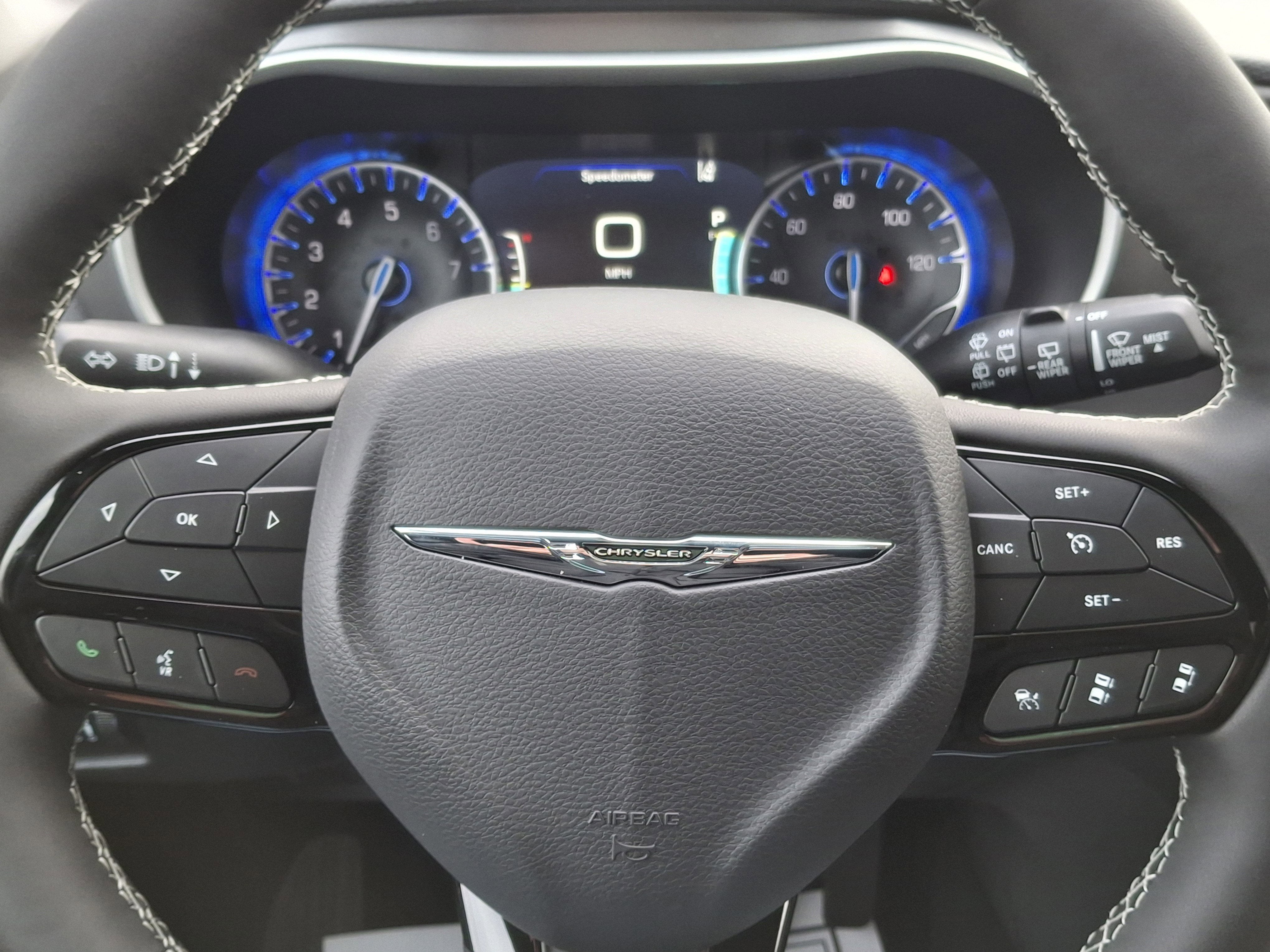 2026 Chrysler Pacifica Select