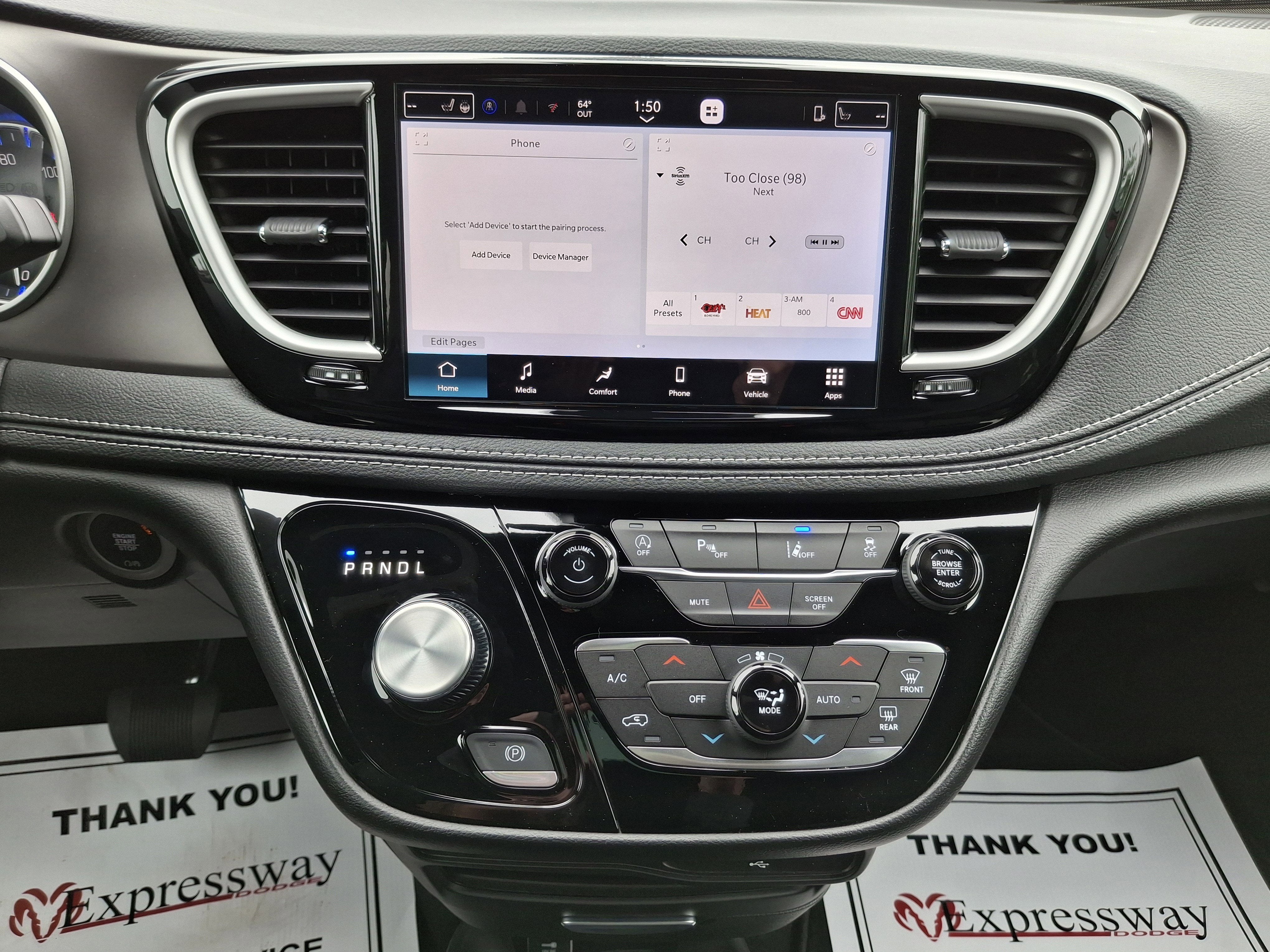 2027 Chrysler Pacifica Select