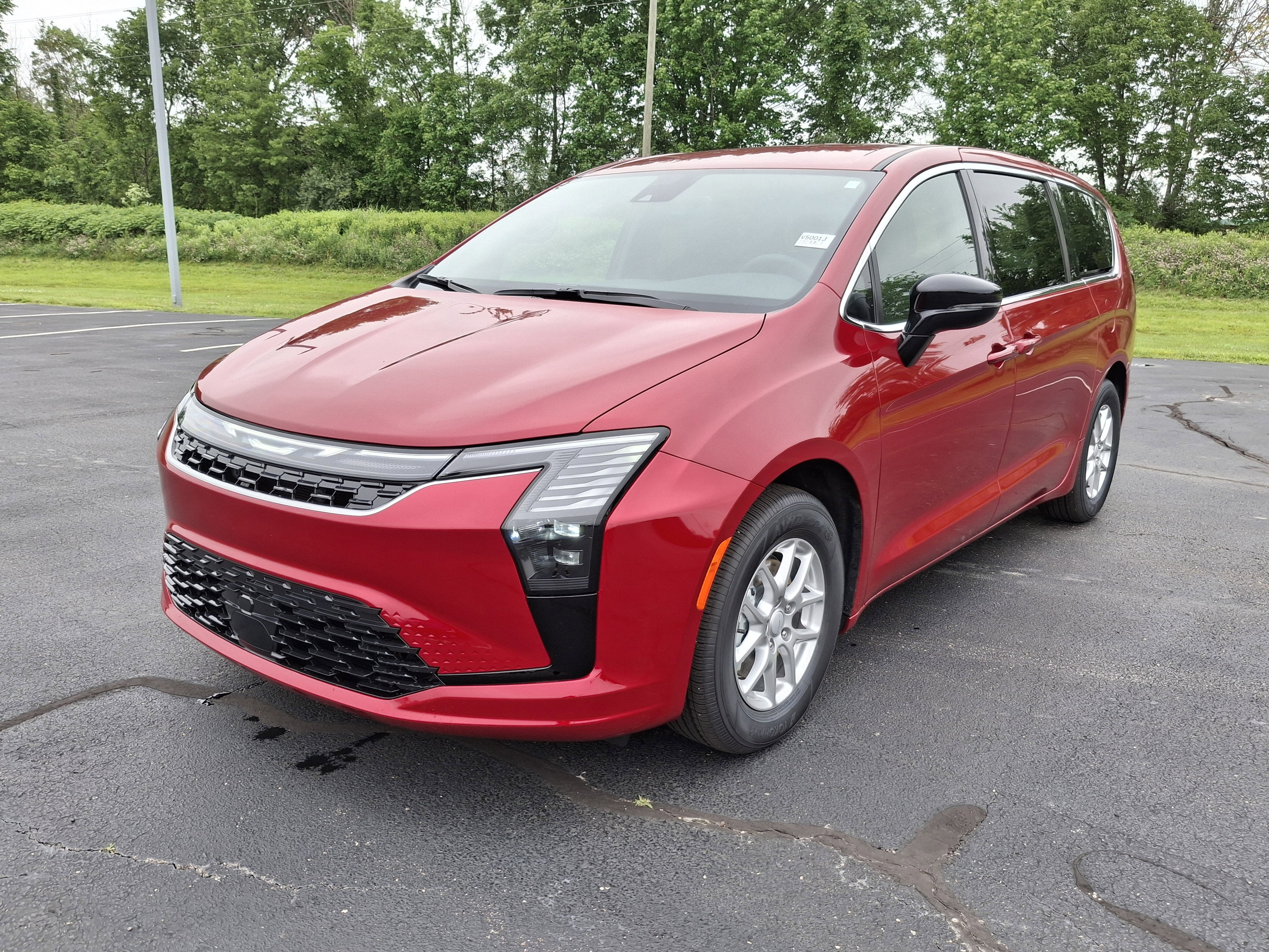2027 Chrysler Pacifica Select