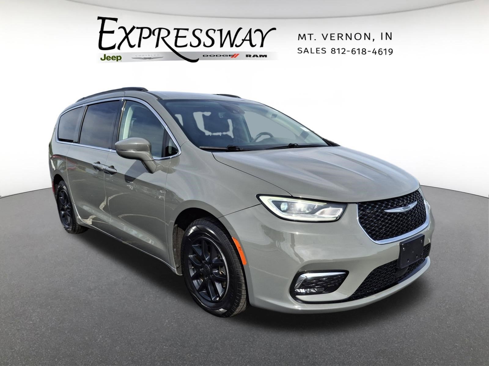 2022 Chrysler Pacifica Touring L
