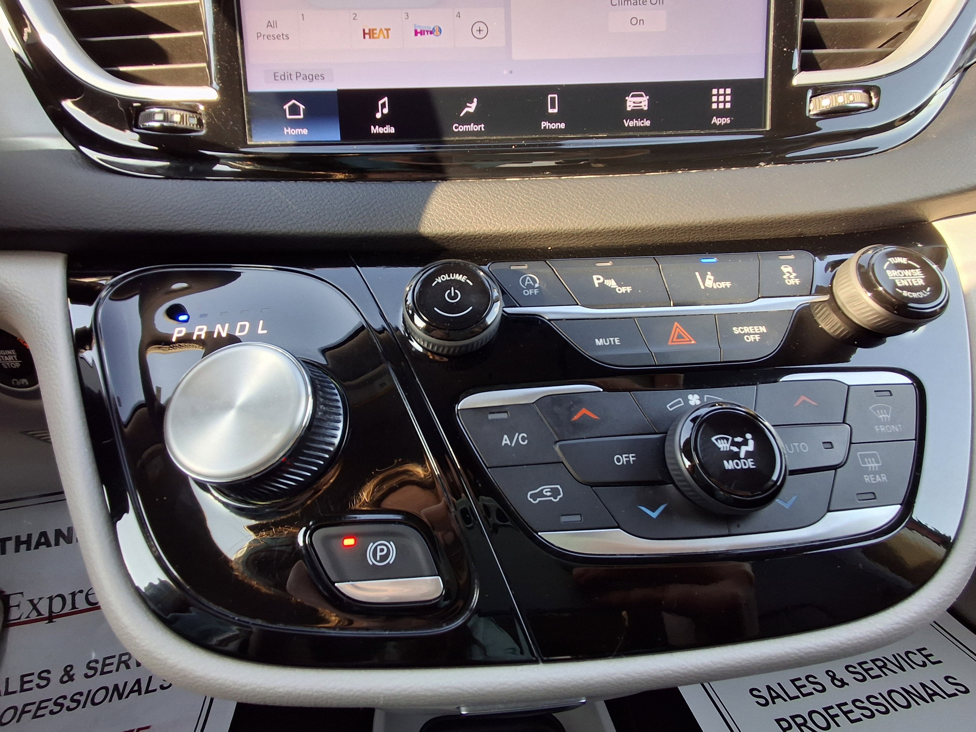 2024 Chrysler Pacifica Touring L