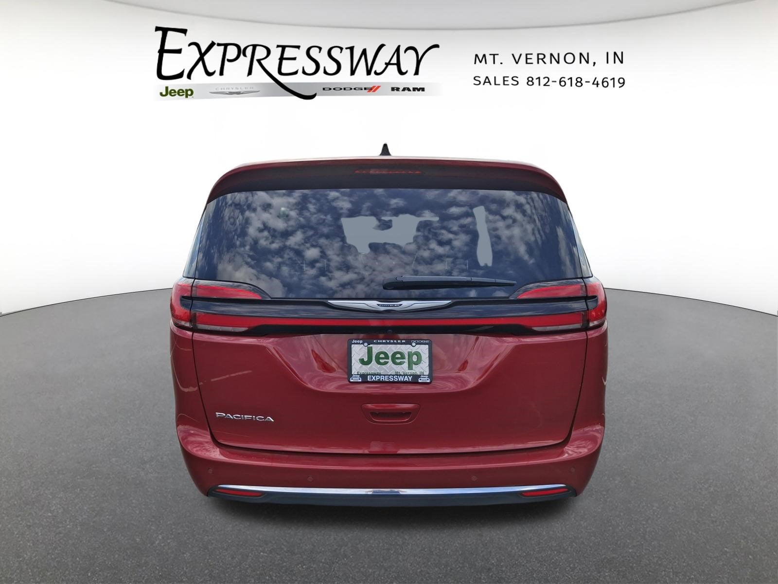 2024 Chrysler Pacifica Touring L