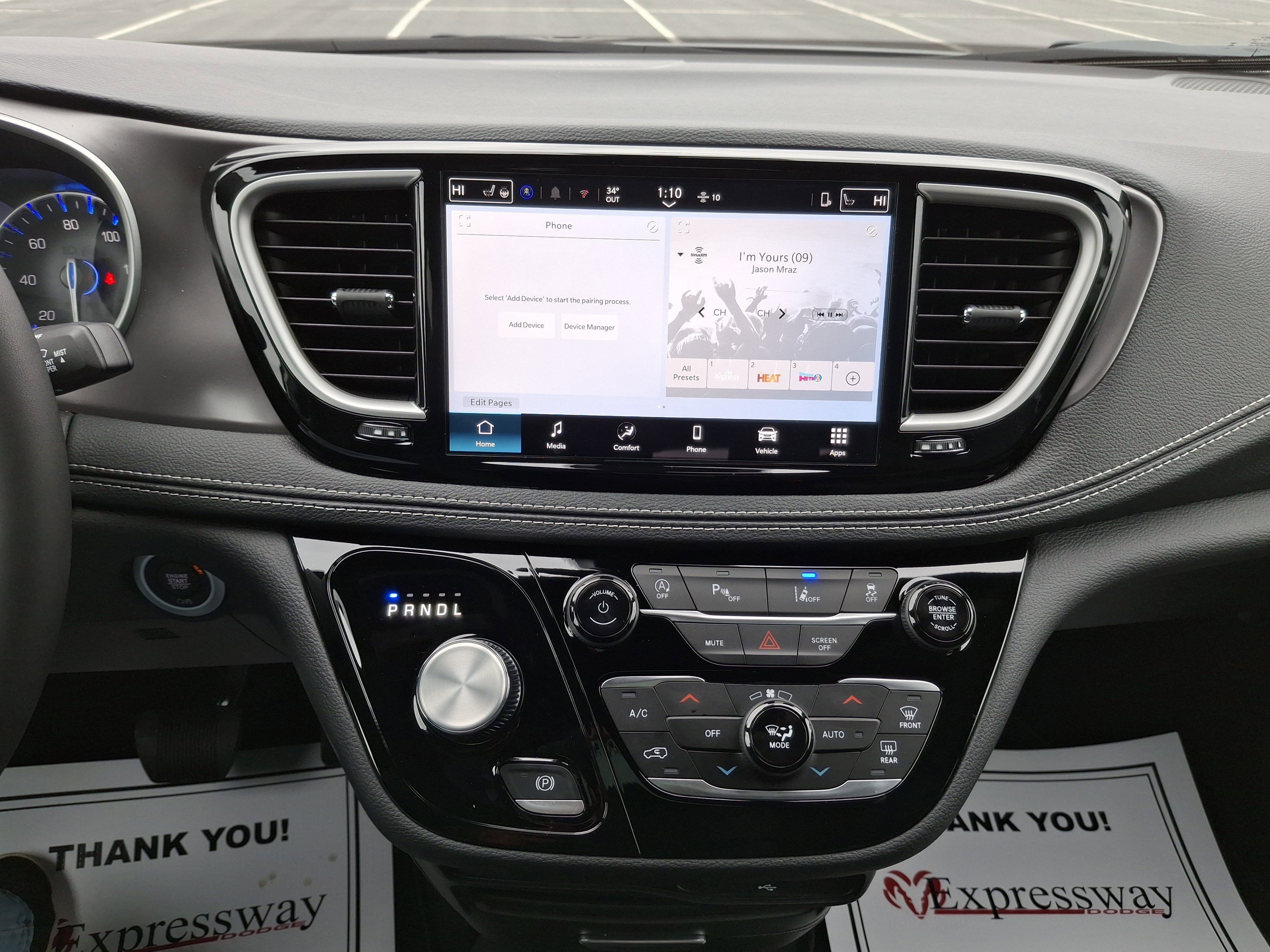 2026 Chrysler Pacifica Select