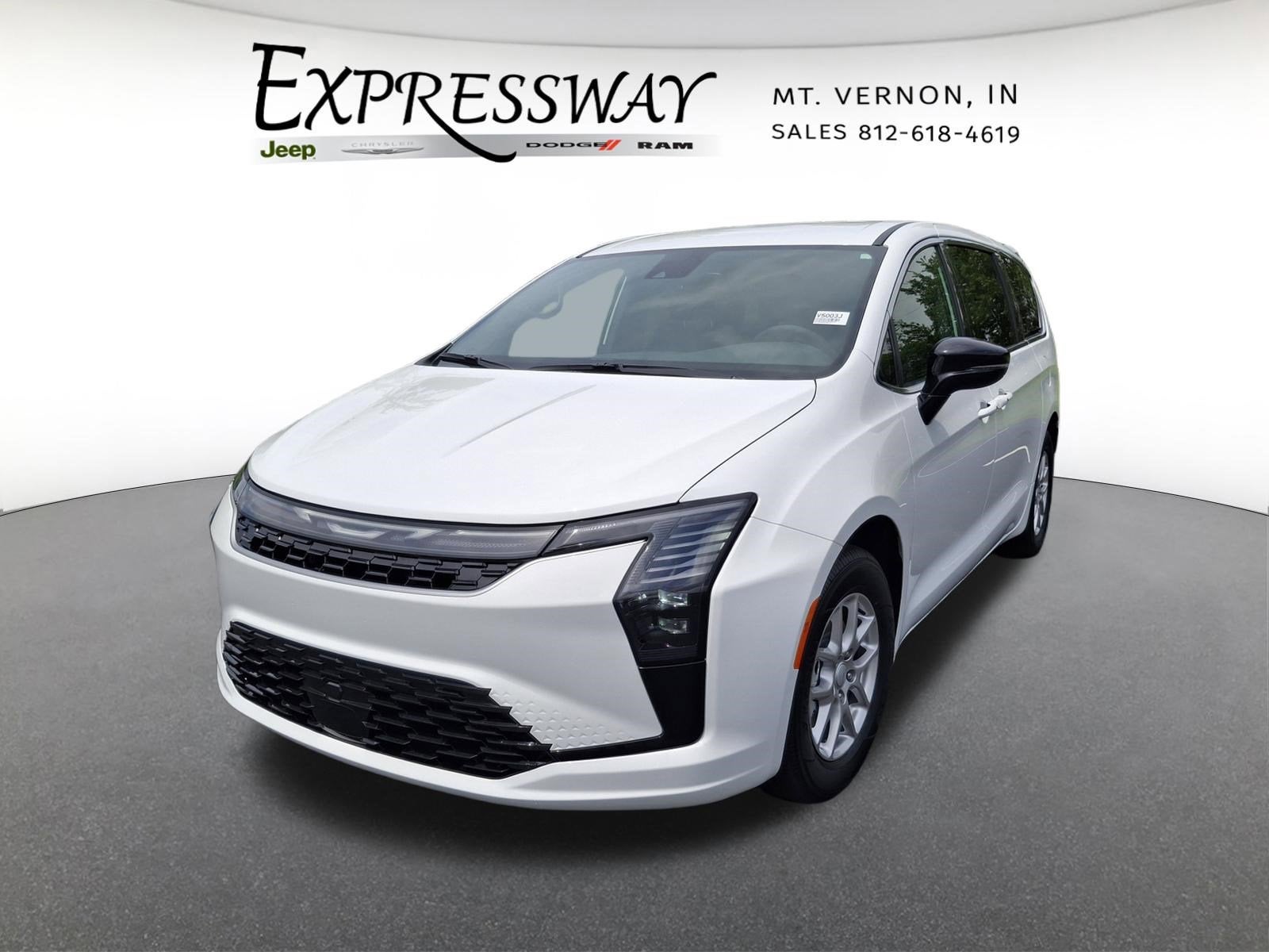 2027 Chrysler Pacifica Select's photo