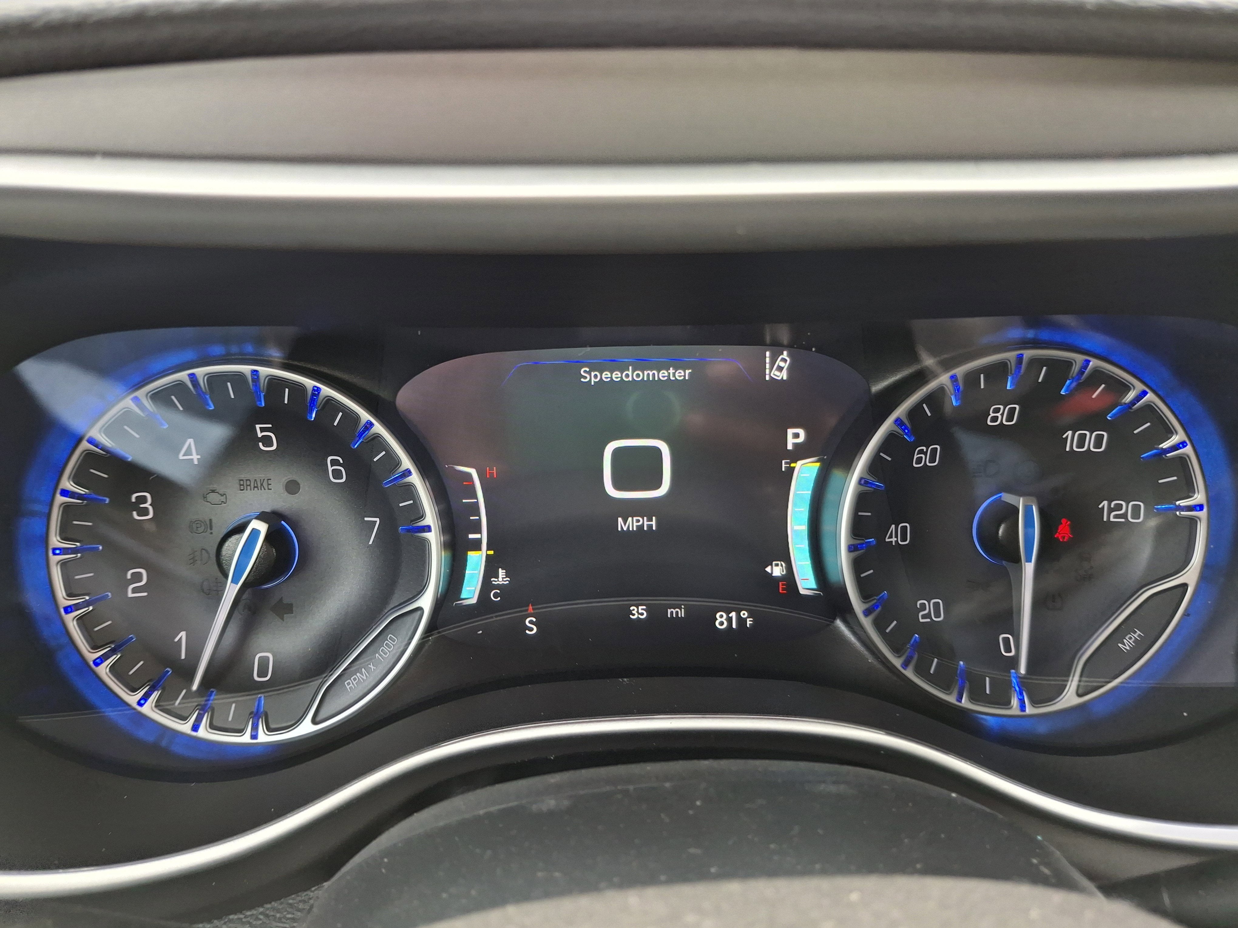 2027 Chrysler Pacifica Select