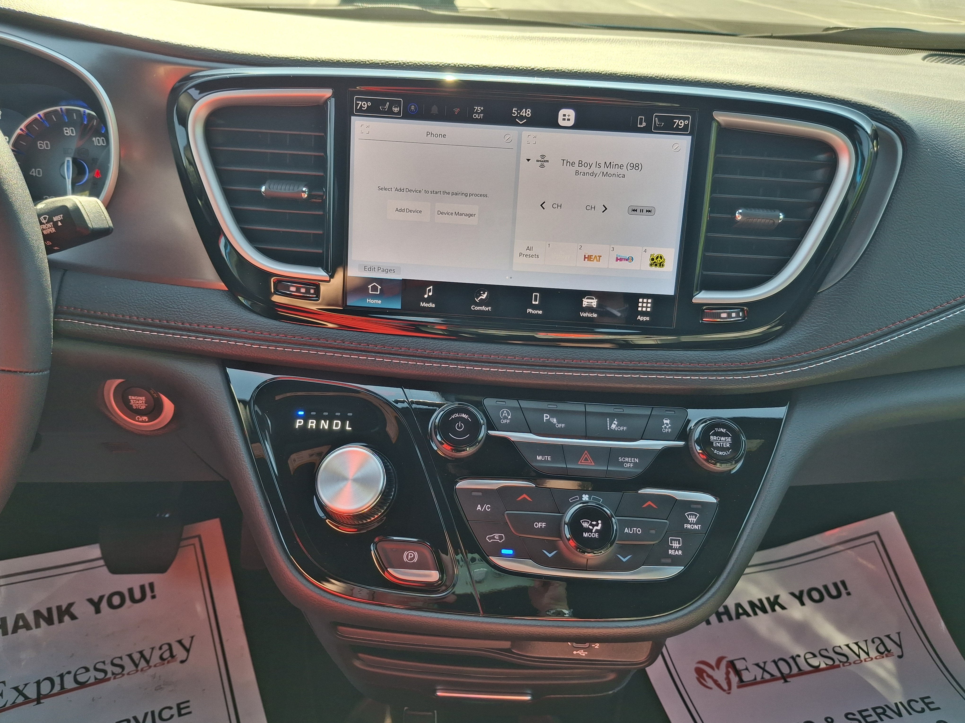 2027 Chrysler Pacifica Select