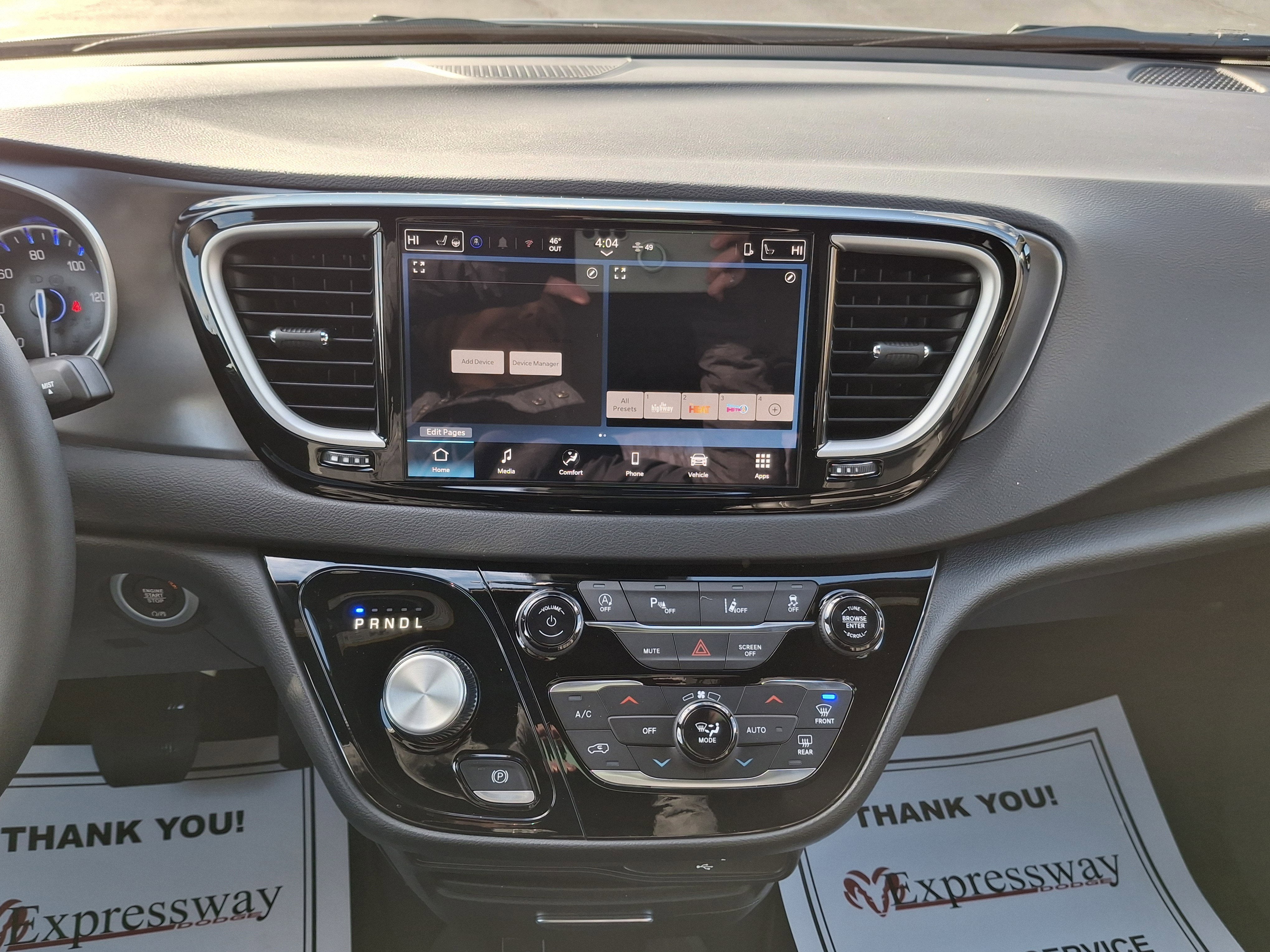 2026 Chrysler Voyager LX