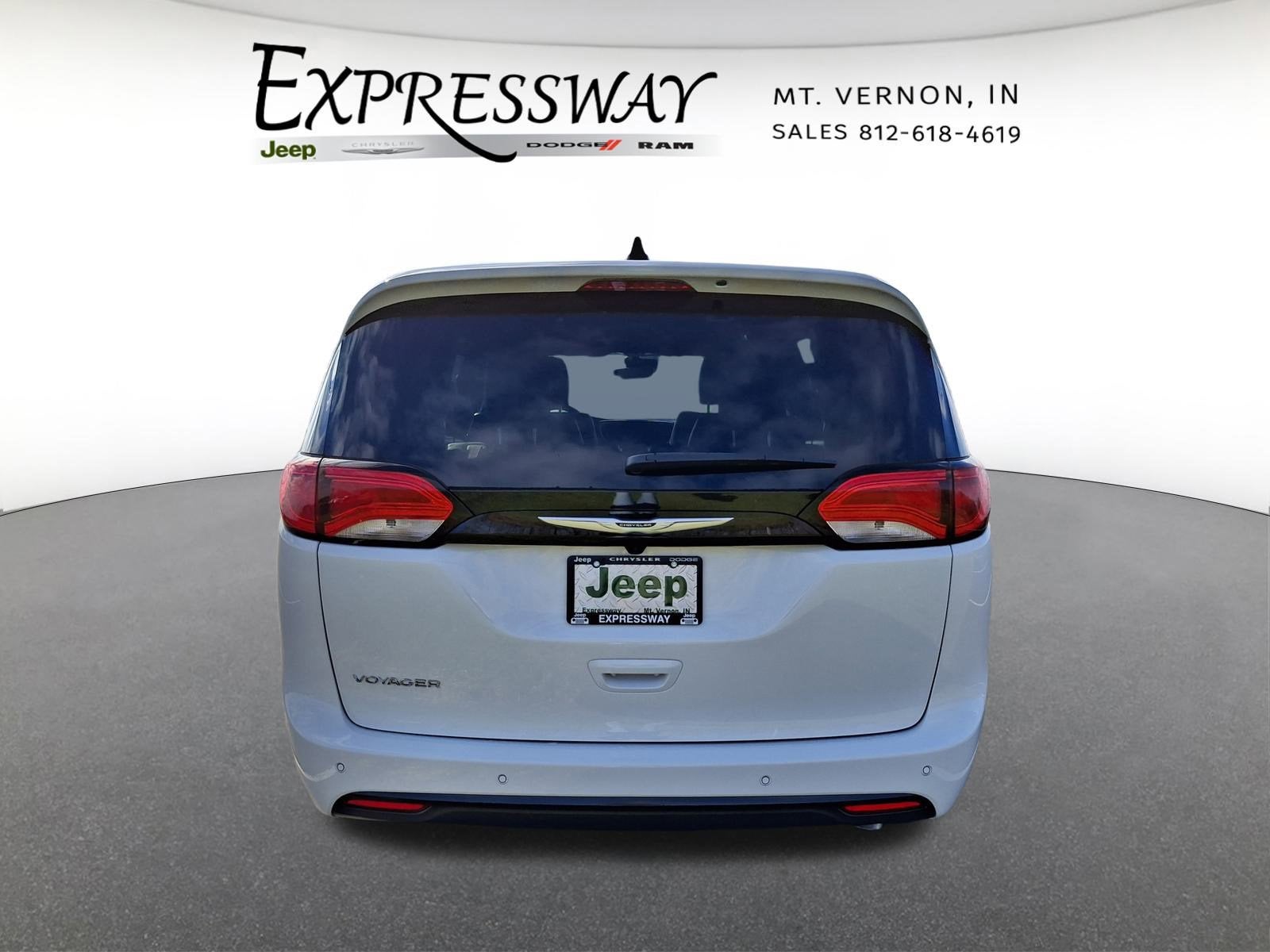 2026 Chrysler Voyager LX