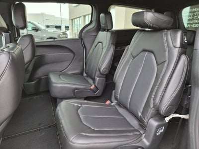 2026 Chrysler Voyager LX