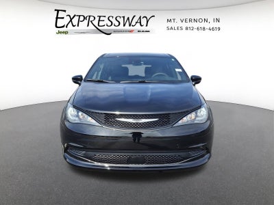 2026 Chrysler Voyager LX