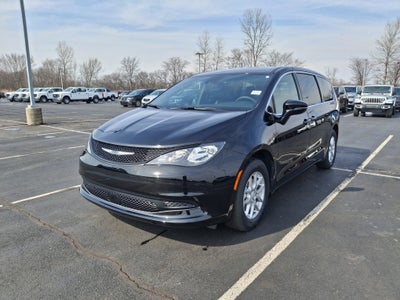 2026 Chrysler Voyager LX