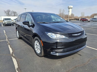 2026 Chrysler Voyager LX