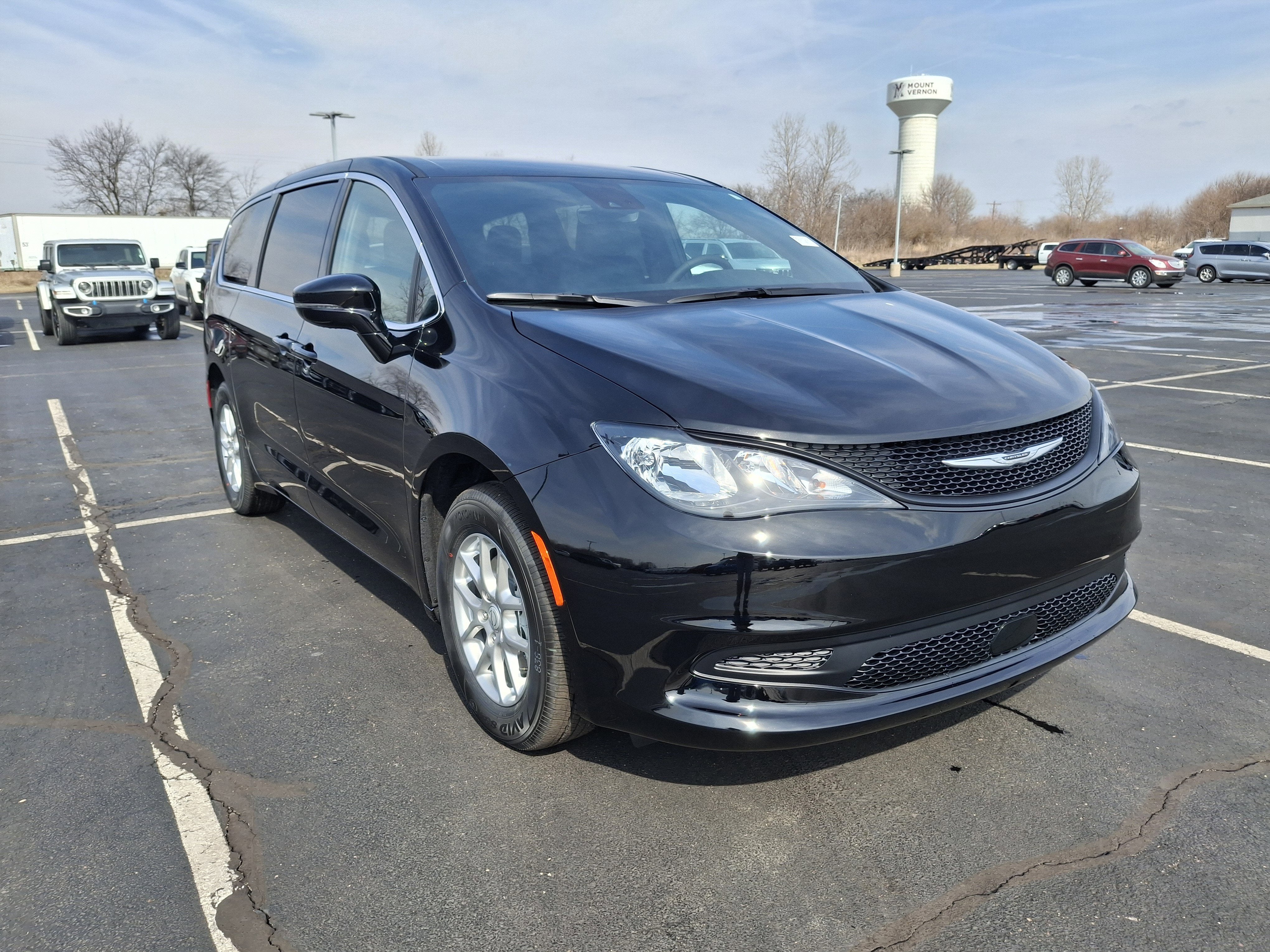 2026 Chrysler Voyager LX