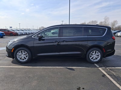 2026 Chrysler Voyager LX