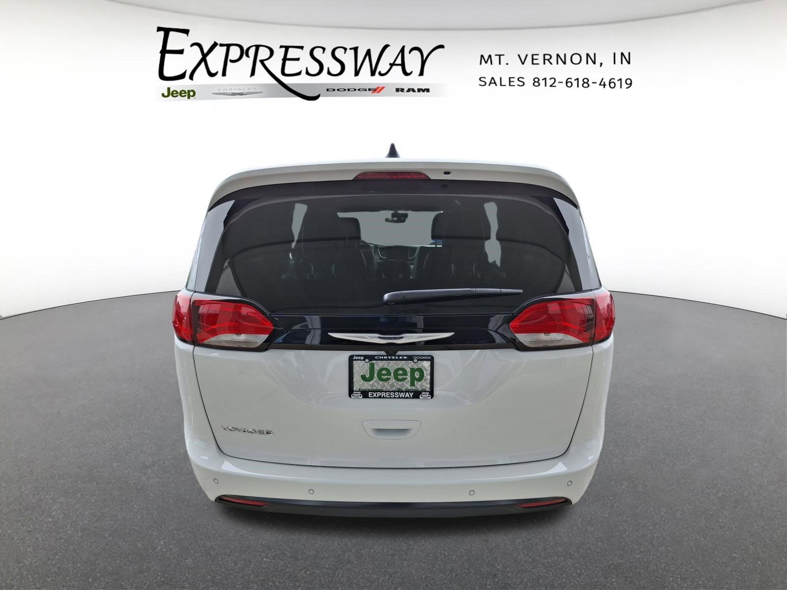 2026 Chrysler Voyager LX