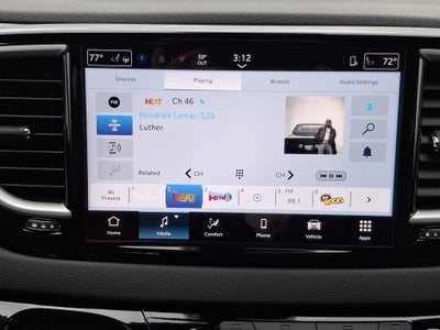 2026 Chrysler Voyager LX