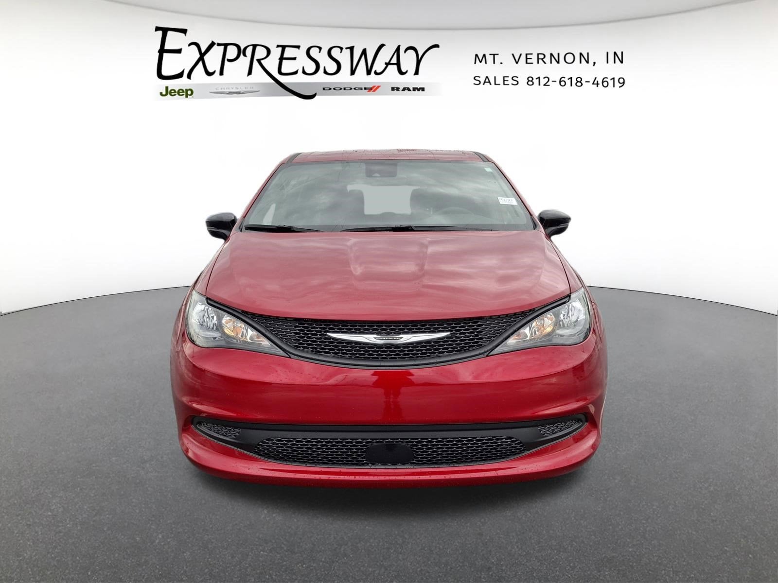 2026 Chrysler Voyager LX