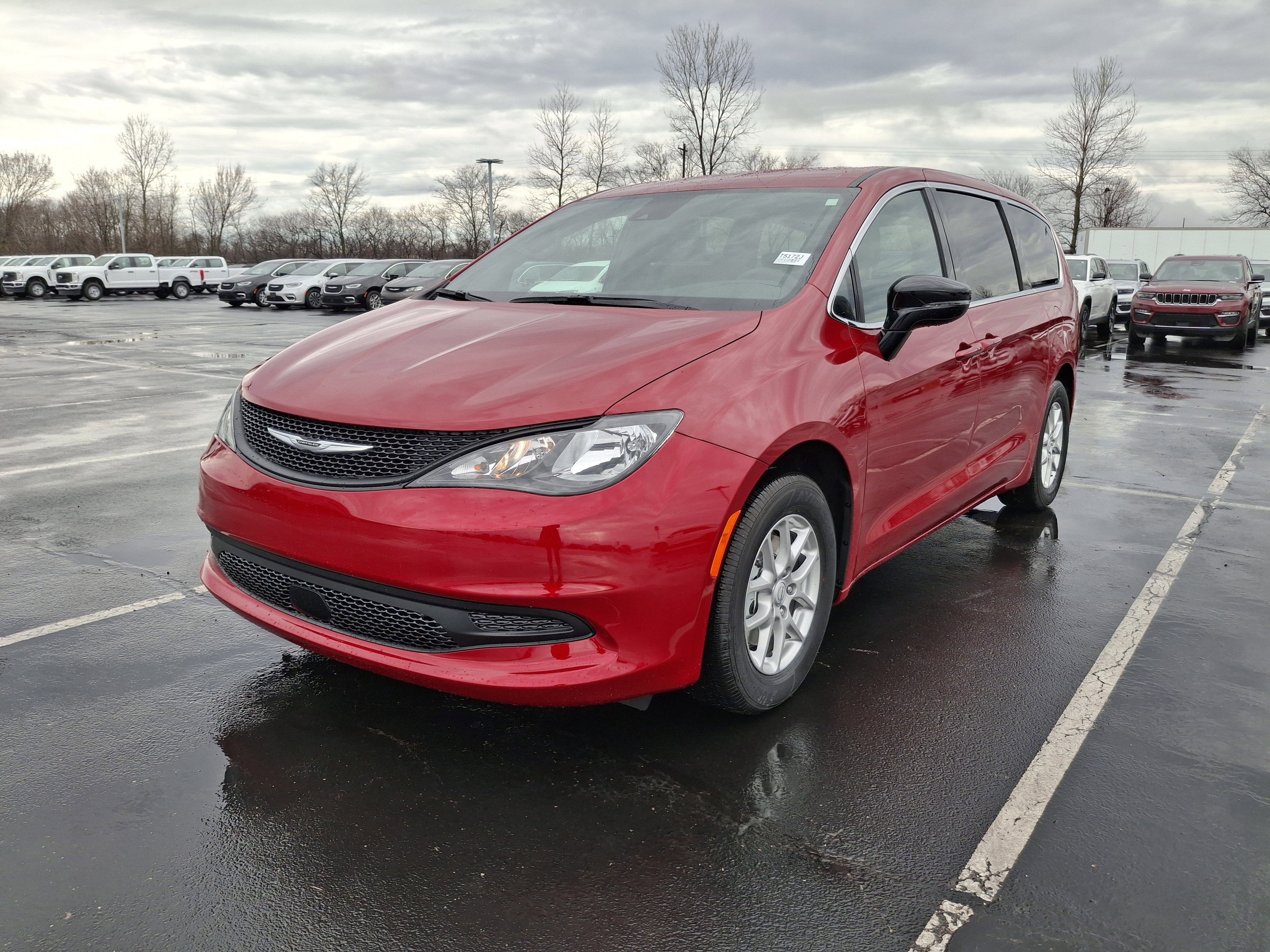2026 Chrysler Voyager LX