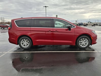 2026 Chrysler Voyager LX