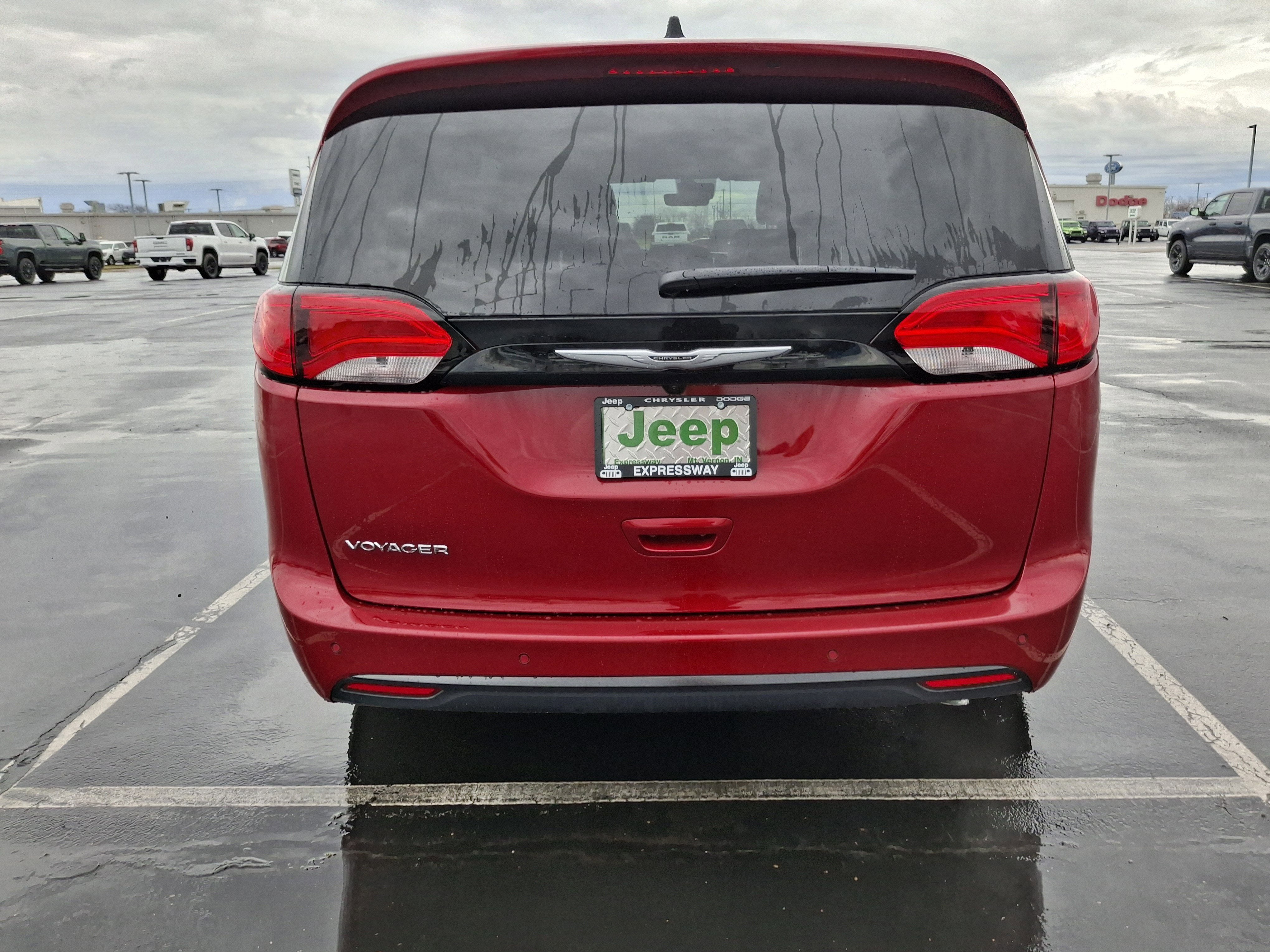 2026 Chrysler Voyager LX
