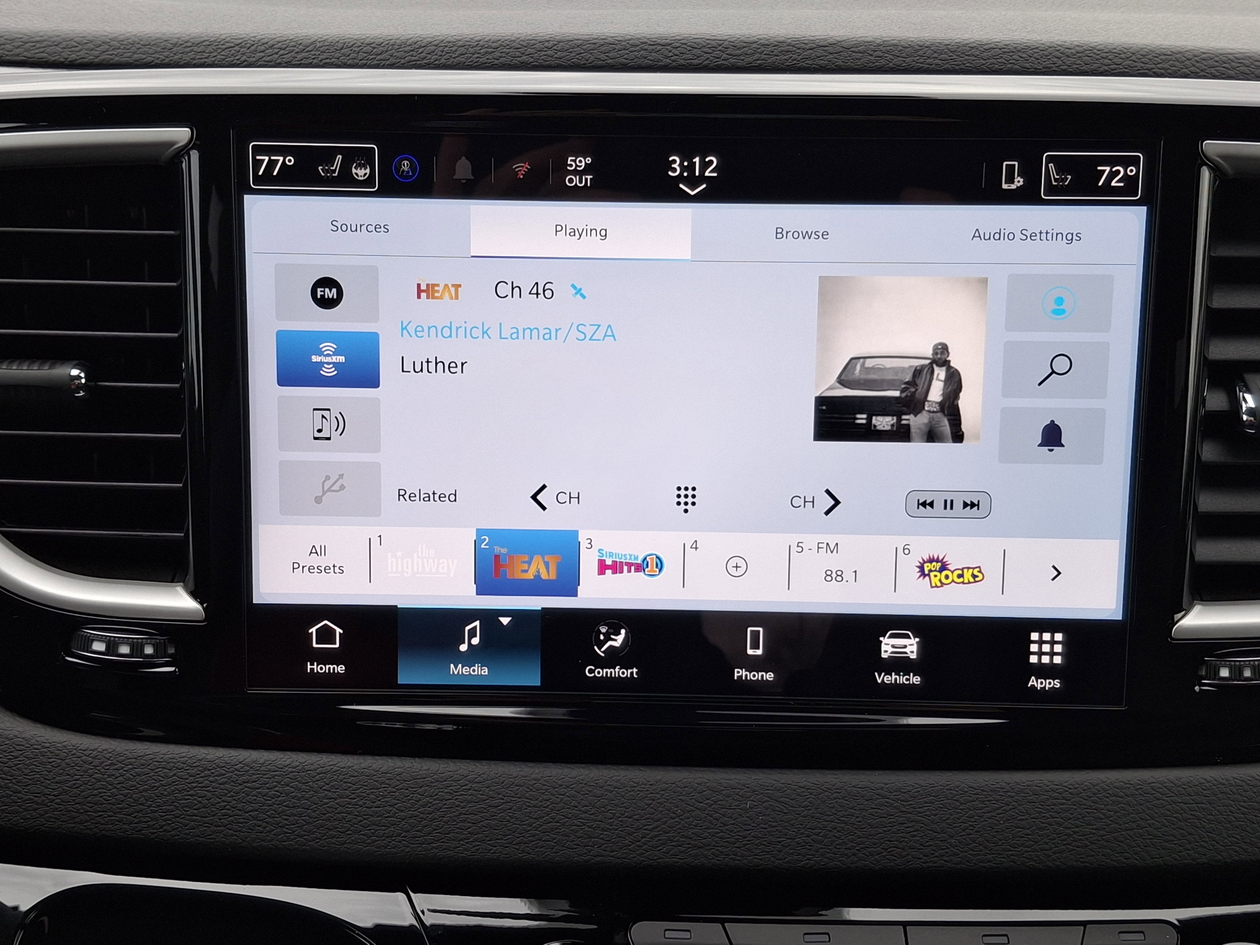 2026 Chrysler Voyager LX