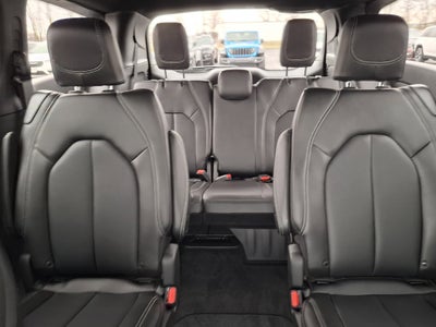 2026 Chrysler Voyager LX