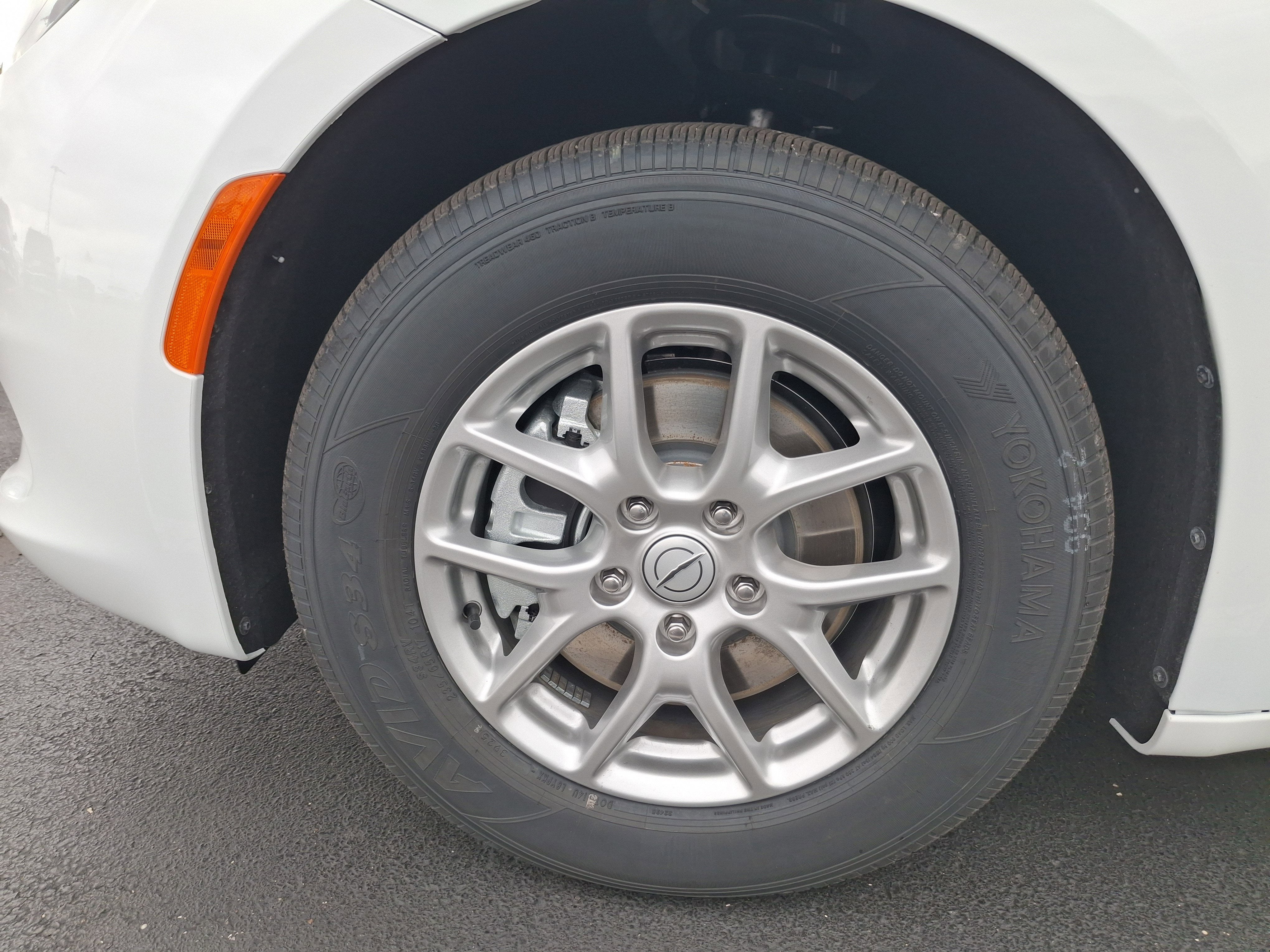 2026 Chrysler Voyager LX