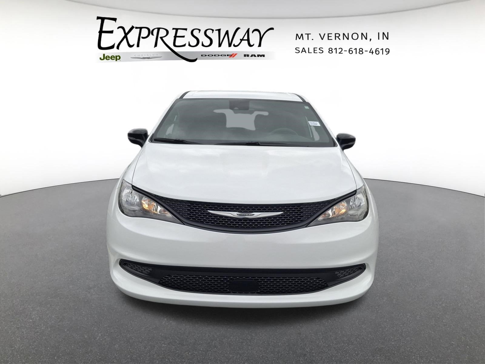 2026 Chrysler Voyager LX