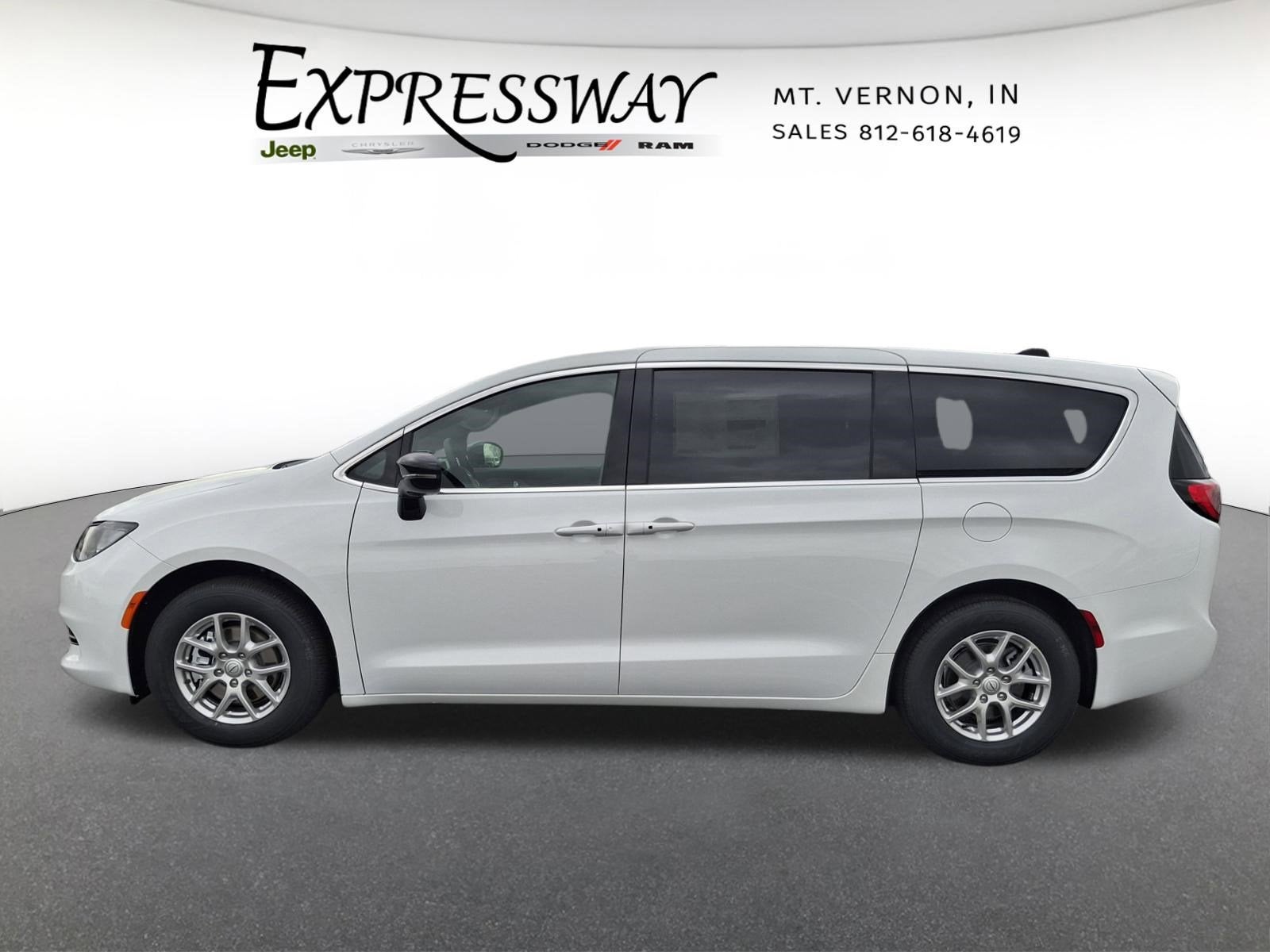 2026 Chrysler Voyager LX