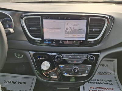 2026 Chrysler Voyager LX