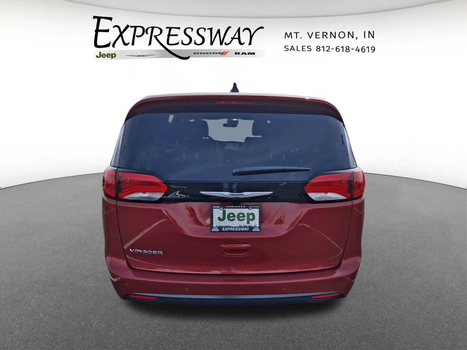 2026 Chrysler Voyager LX