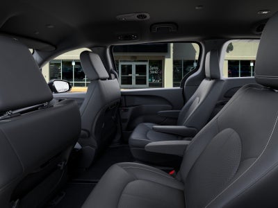 2027 Chrysler Pacifica LX