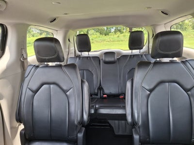 2020 Chrysler Voyager LXI