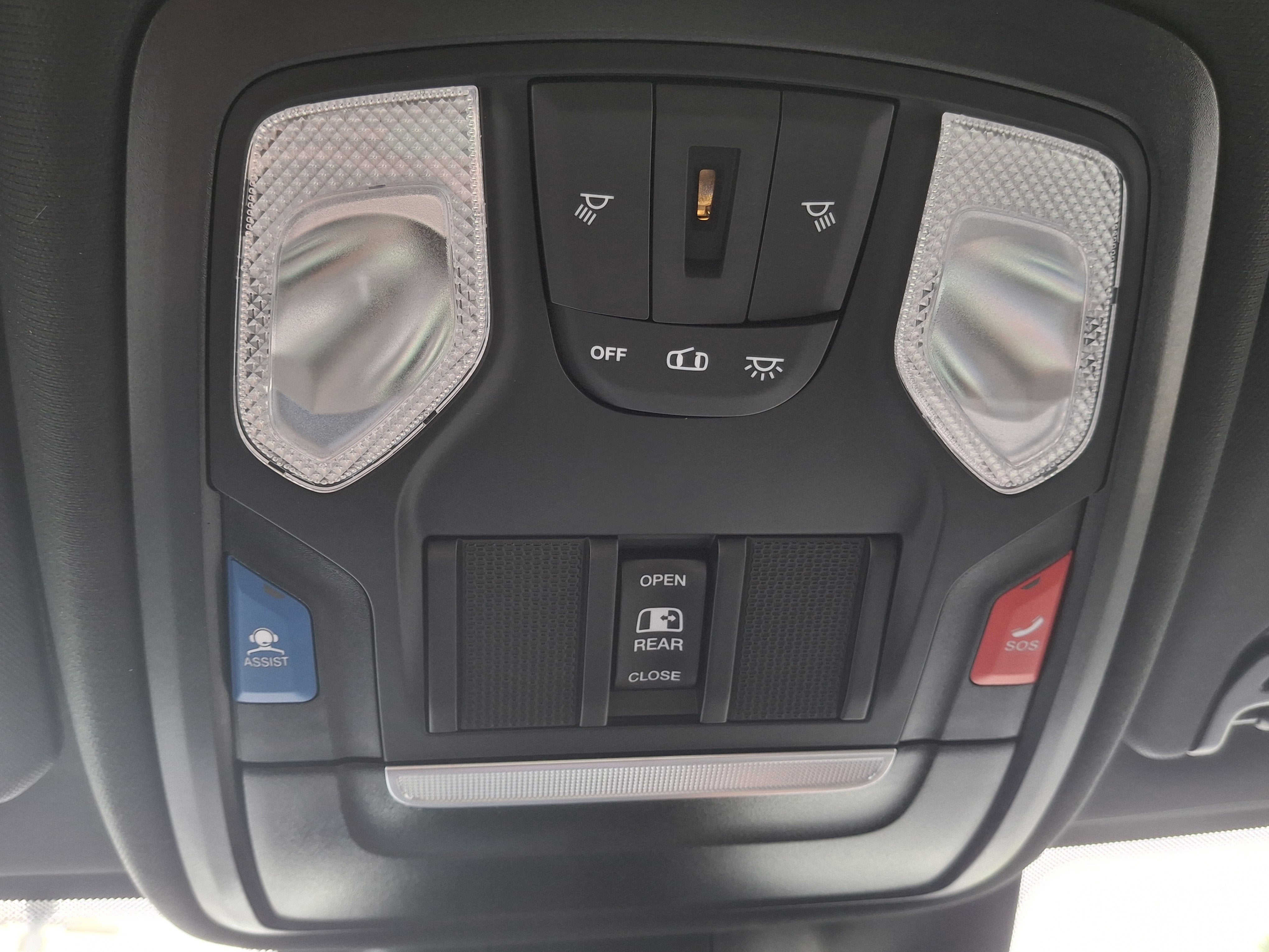 2025 RAM 2500 Tradesman 4x4 Crew Cab 6'4 Box