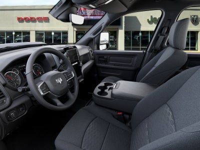 2026 RAM 2500 Black Express 4x4 Crew Cab 6'4 Box