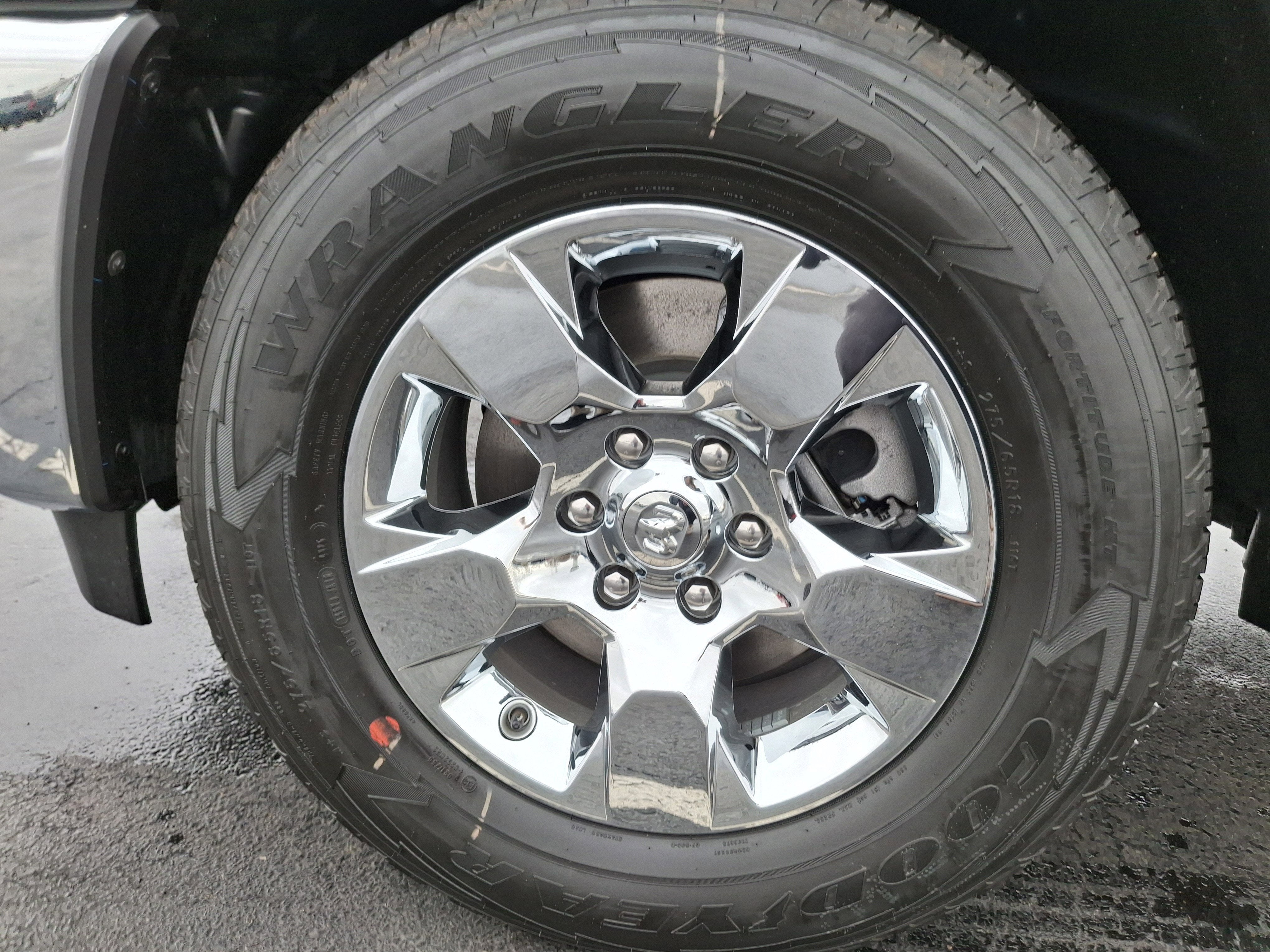 2026 RAM 1500 Big Horn 4x4 Crew Cab 5'7 Box