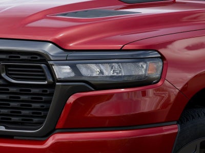 2026 RAM 1500 Express 4x4 Crew Cab 5'7 Box