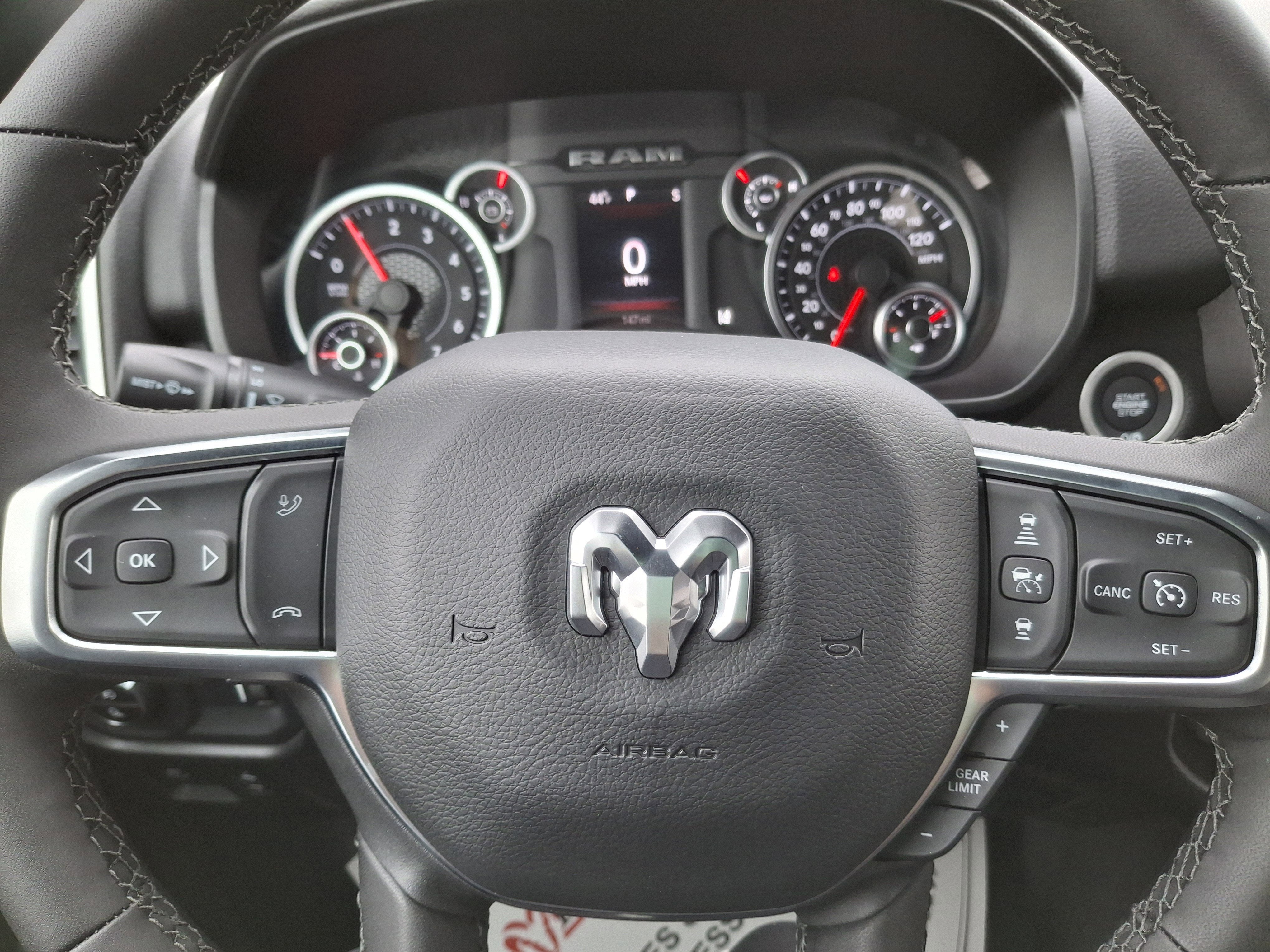 2026 RAM 1500 Big Horn 4x4 Crew Cab 5'7 Box