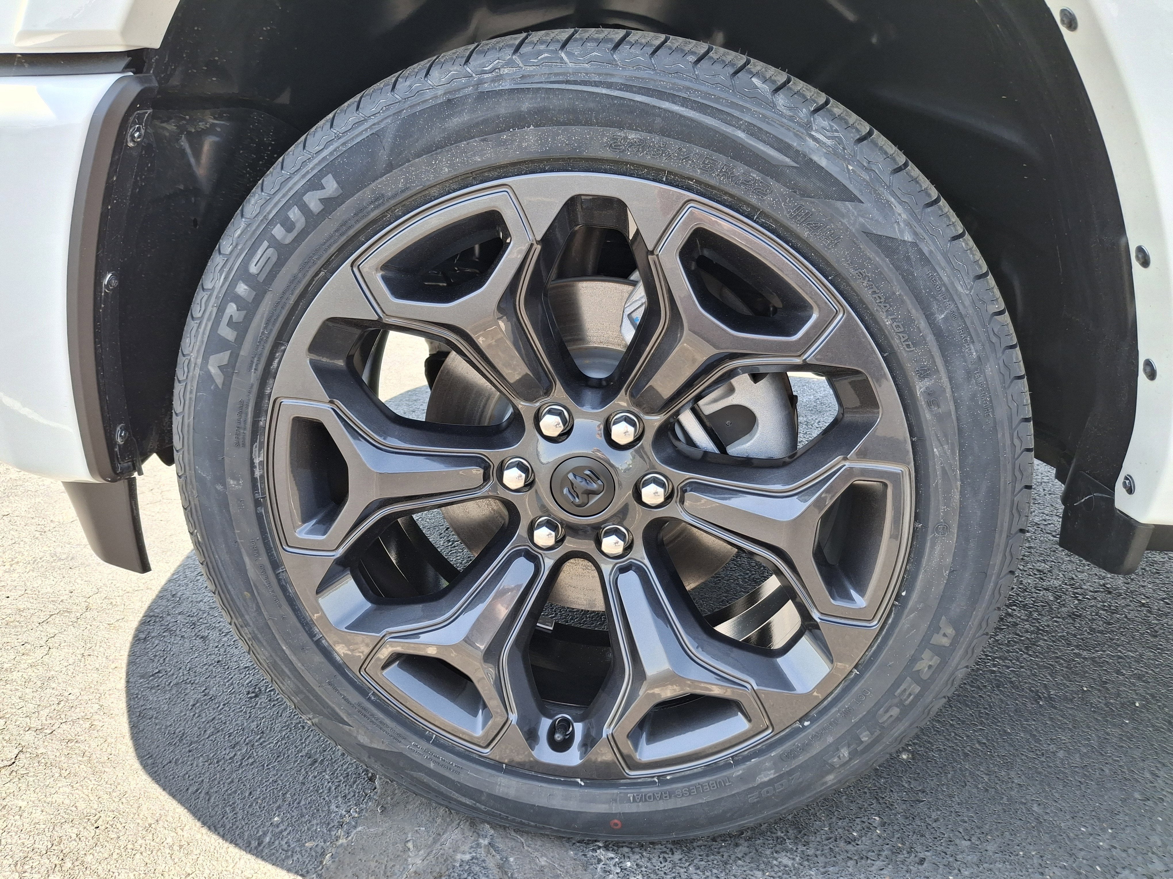 2026 RAM 1500 Big Horn 4x4 Crew Cab 5'7 Box