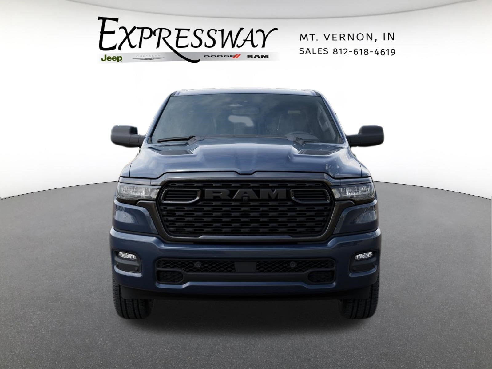 2026 RAM 1500 Express 4x4 Crew Cab 5'7 Box