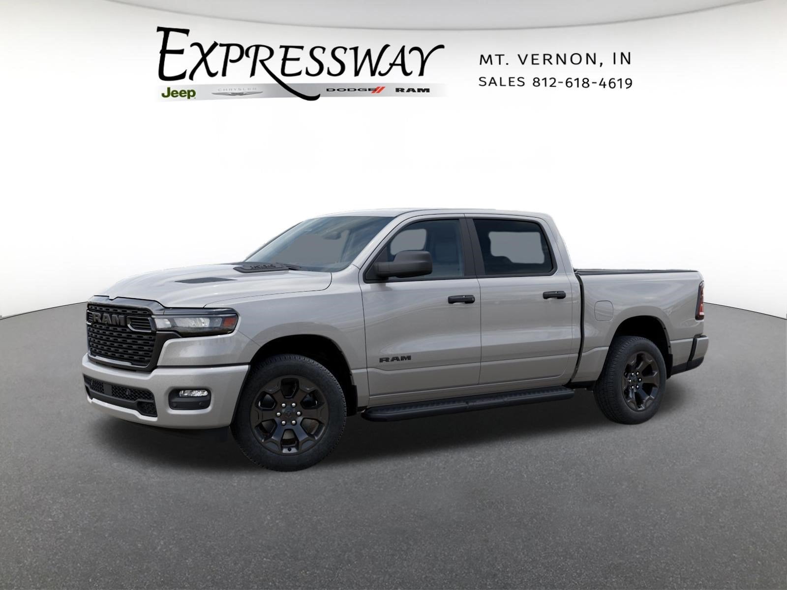 2026 RAM 1500 Express 4x4 Crew Cab 5'7 Box