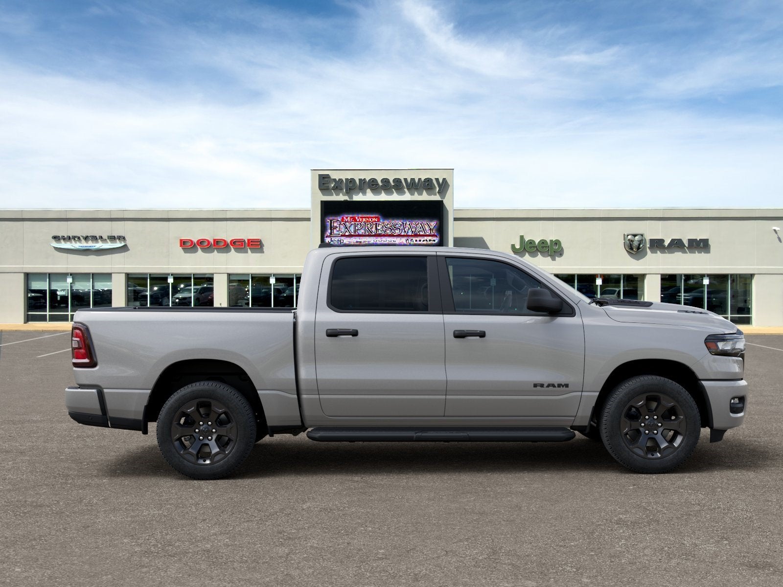 2026 RAM 1500 Express 4x4 Crew Cab 5'7 Box