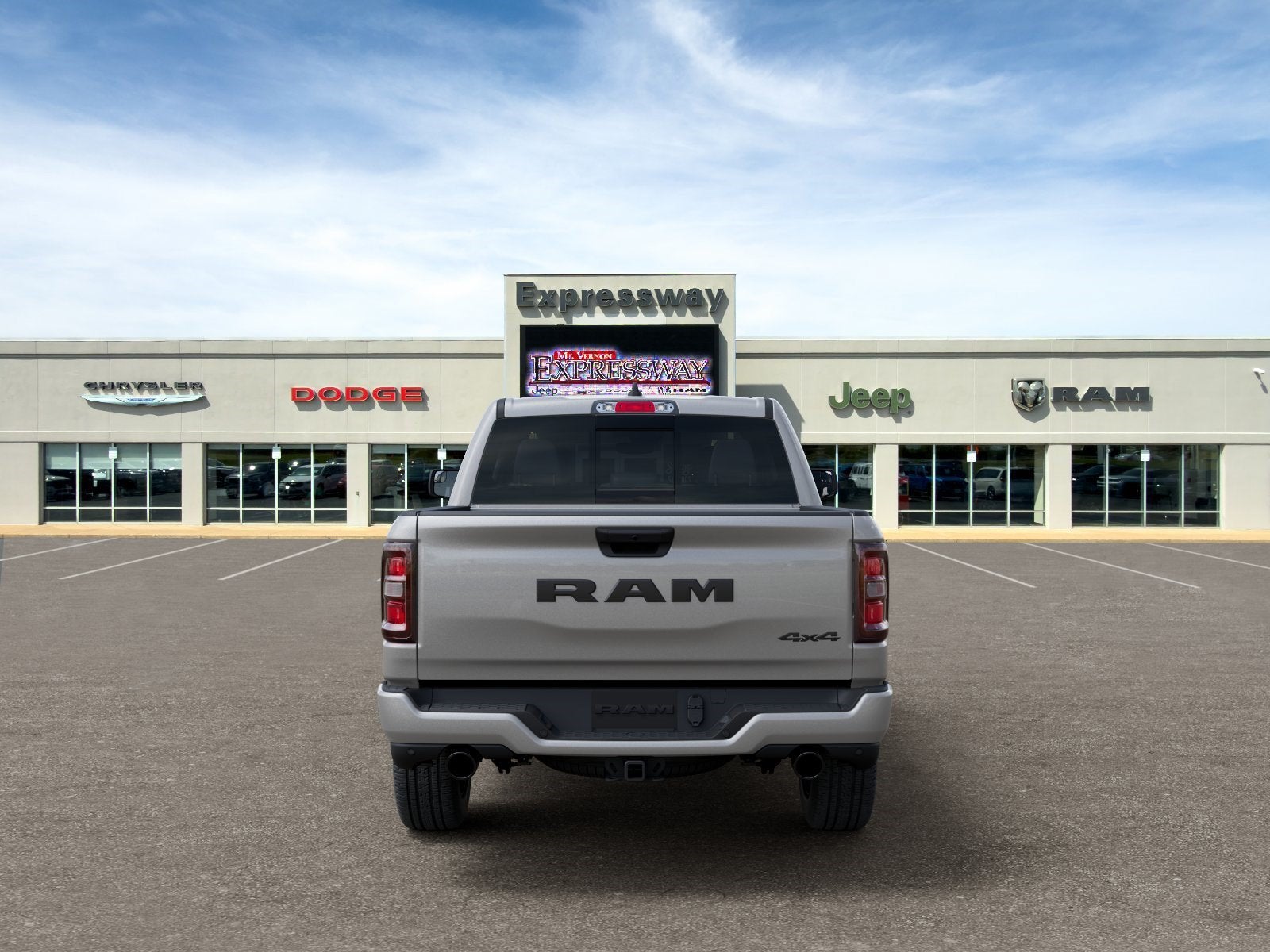 2026 RAM 1500 Express 4x4 Crew Cab 5'7 Box